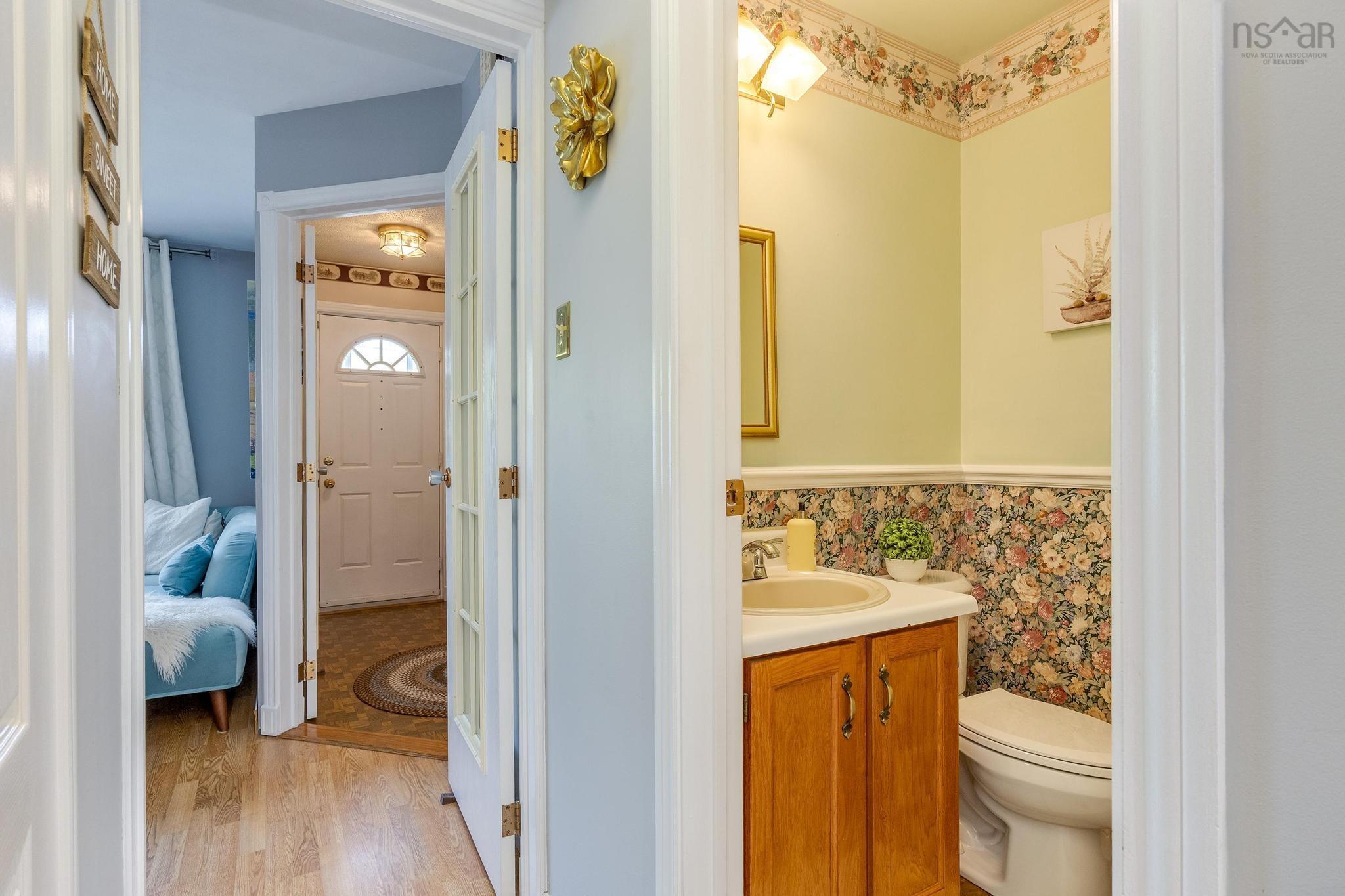 $424,999.00: 32 Oakwood Court, Dartmouth