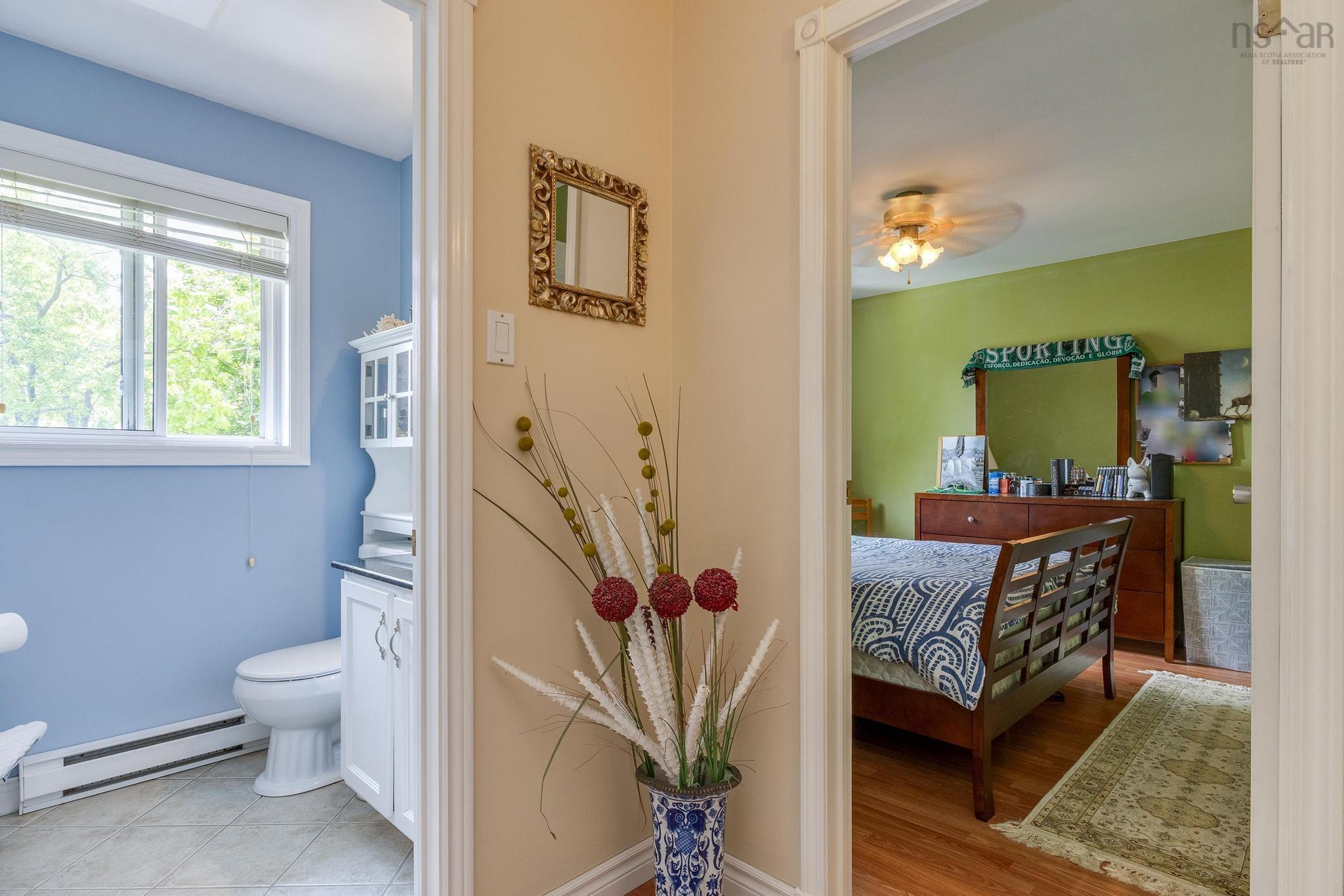$424,999.00: 32 Oakwood Court, Dartmouth