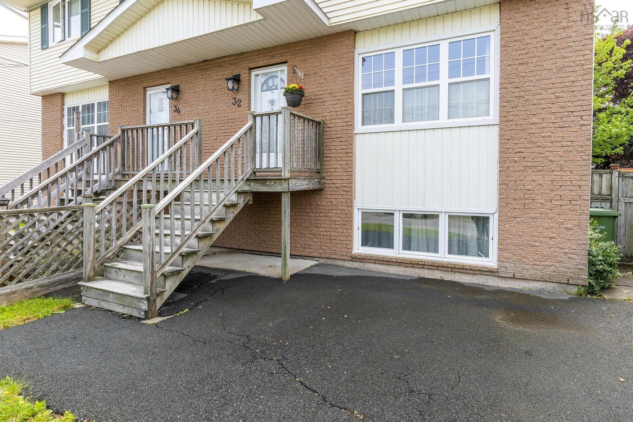 $424,999.00: 32 Oakwood Court, Dartmouth
