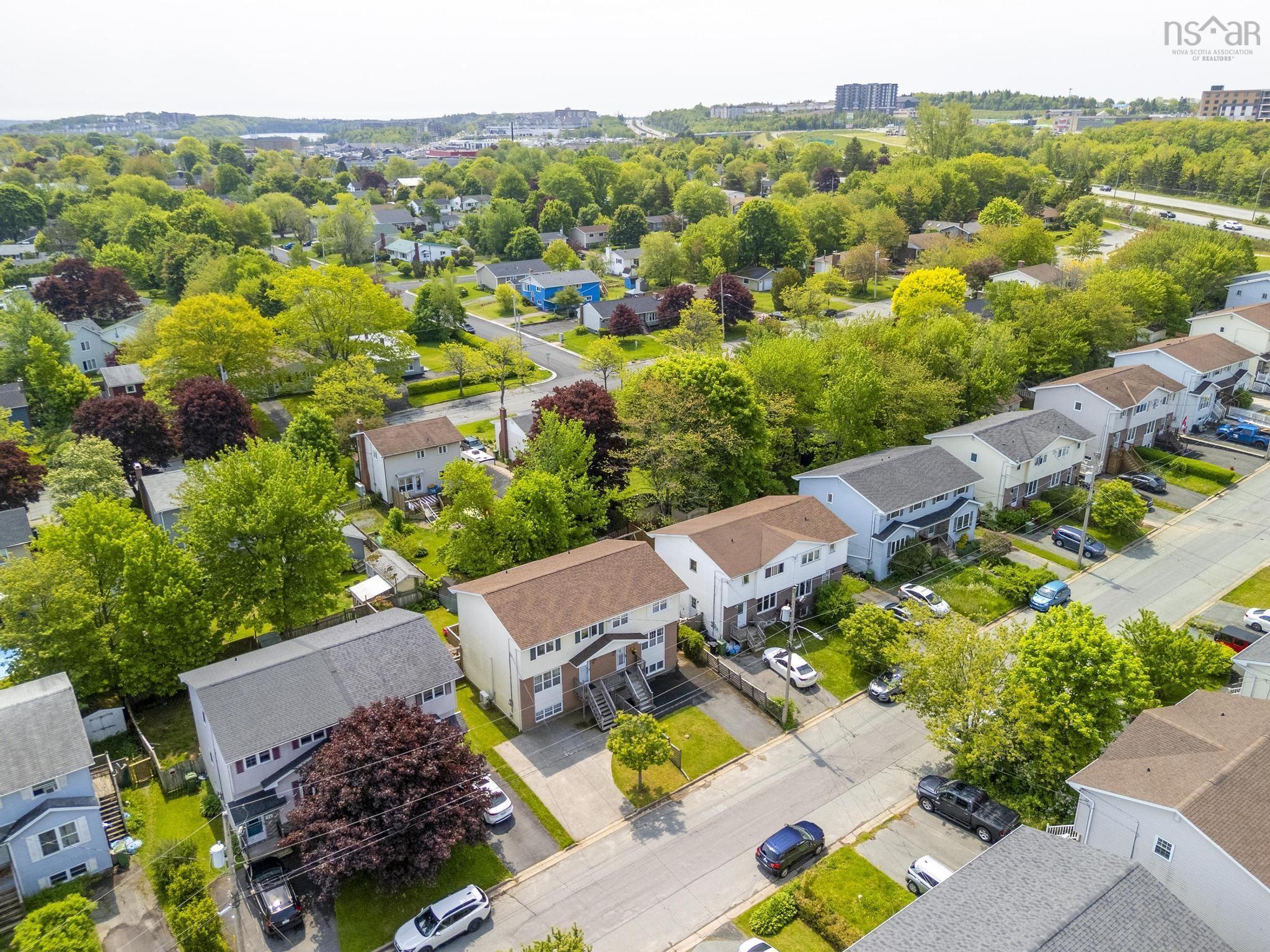 $424,999.00: 32 Oakwood Court, Dartmouth