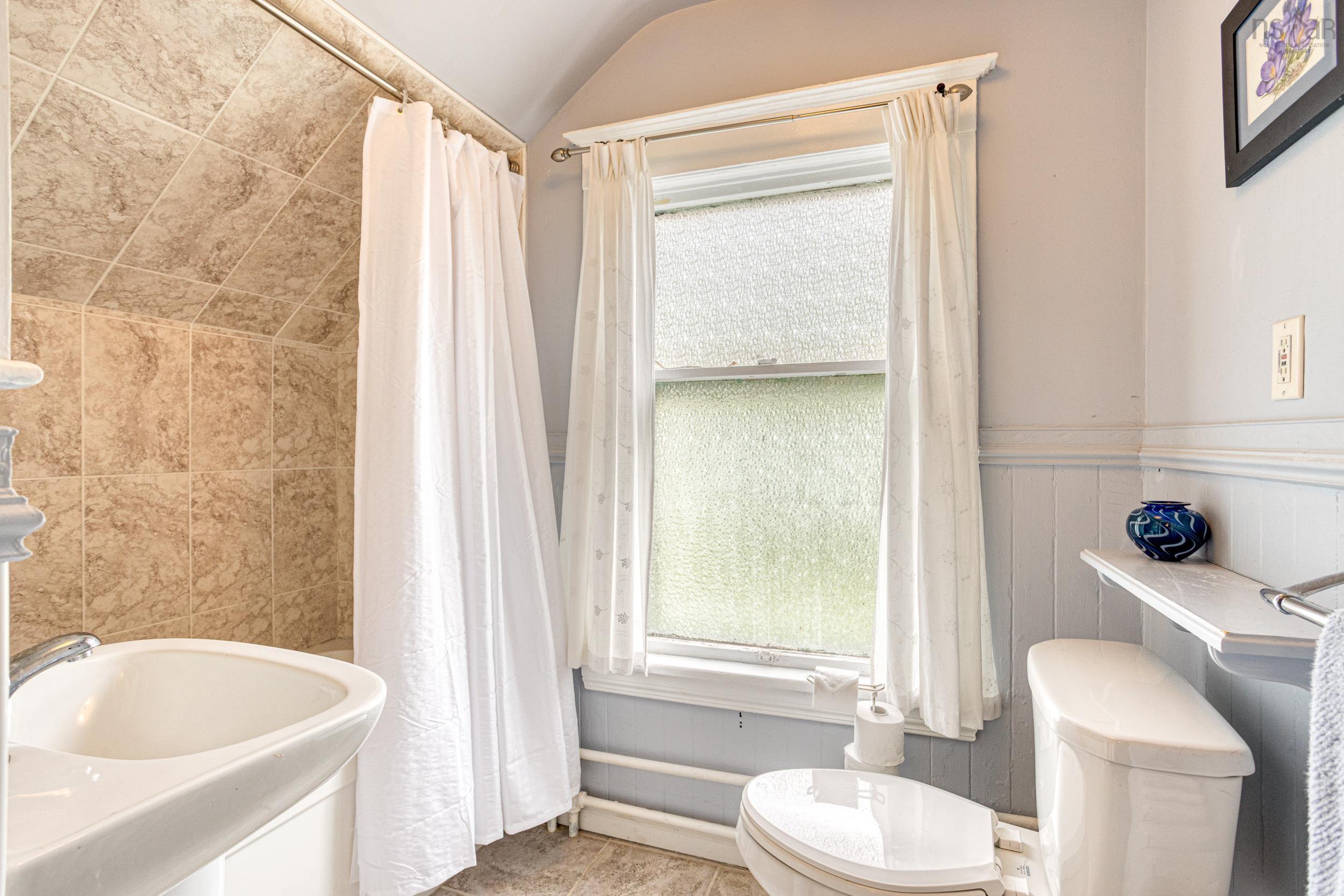 $599,000.00: 2069 Kline Street, Halifax