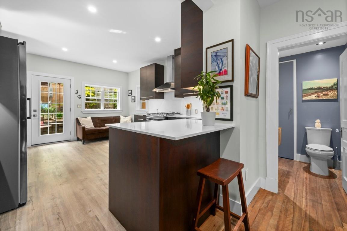 $715,900.00: 5861 Livingstone Street, Halifax