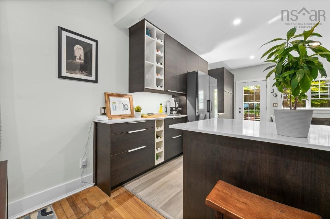 $715,900.00: 5861 Livingstone Street, Halifax