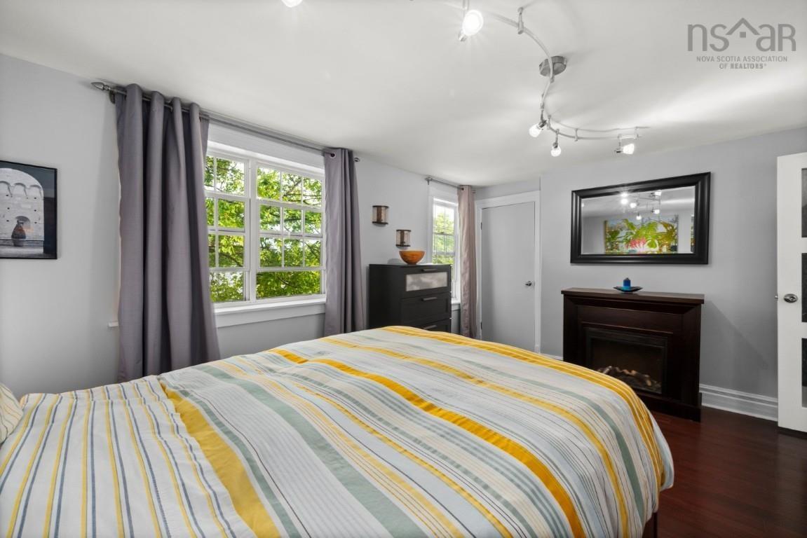 $715,900.00: 5861 Livingstone Street, Halifax