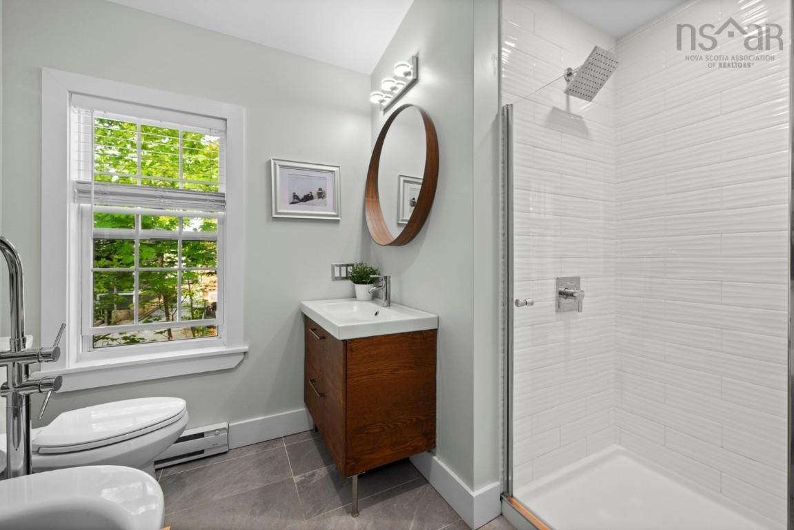 $715,900.00: 5861 Livingstone Street, Halifax