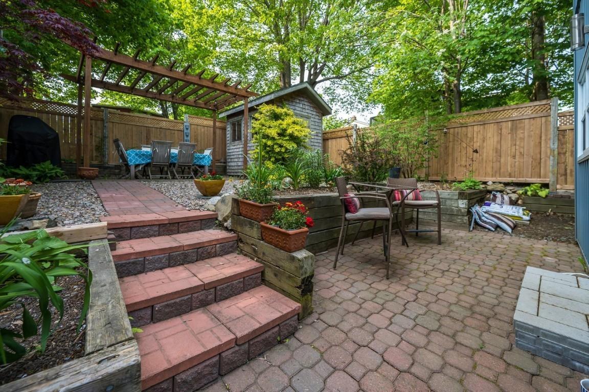$715,900.00: 5861 Livingstone Street, Halifax