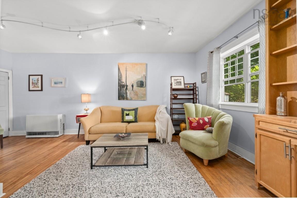 $715,900.00: 5861 Livingstone Street, Halifax