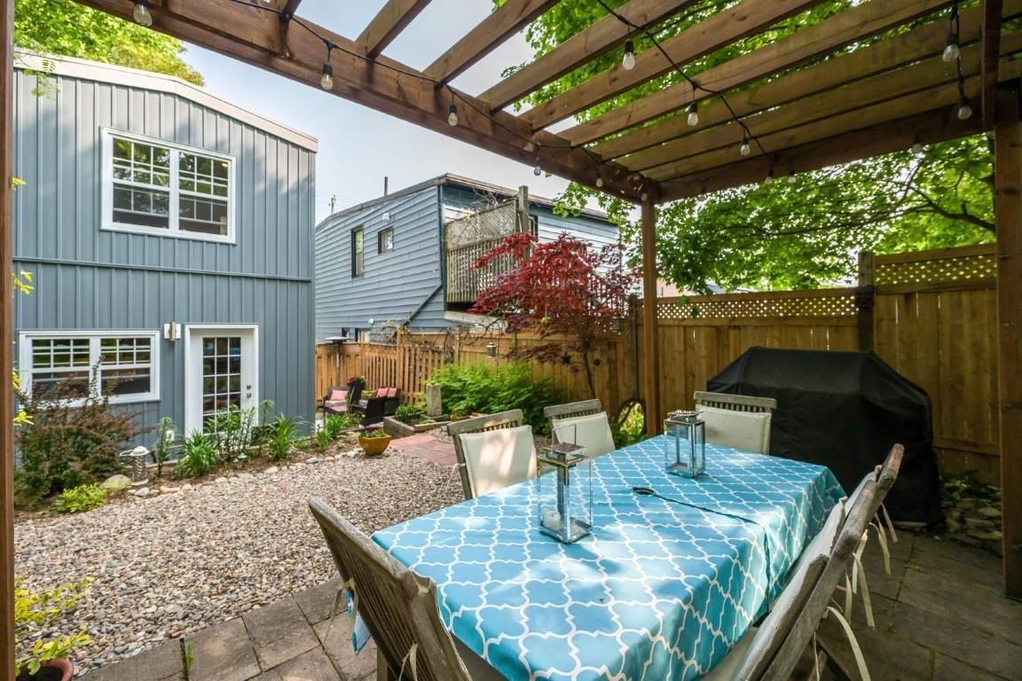 $715,900.00: 5861 Livingstone Street, Halifax
