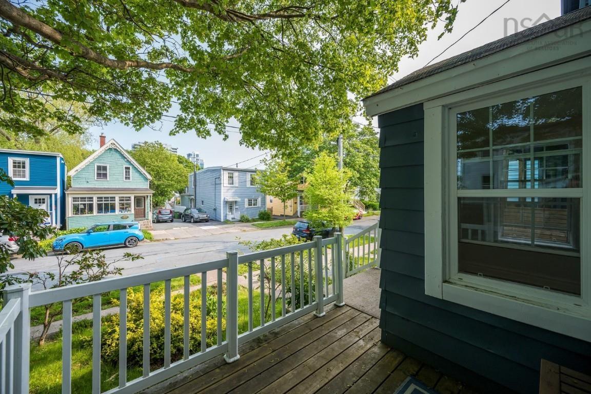 $715,900.00: 5861 Livingstone Street, Halifax