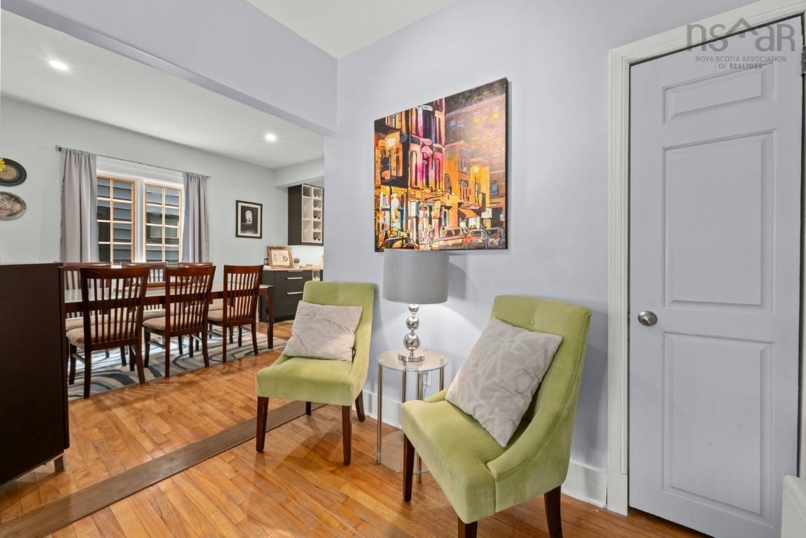 $715,900.00: 5861 Livingstone Street, Halifax