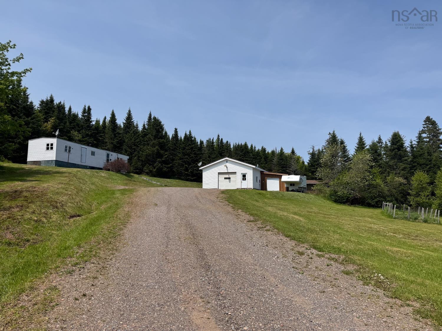 $155,000.00: 34 BERGMAN Lane, Mount Thom