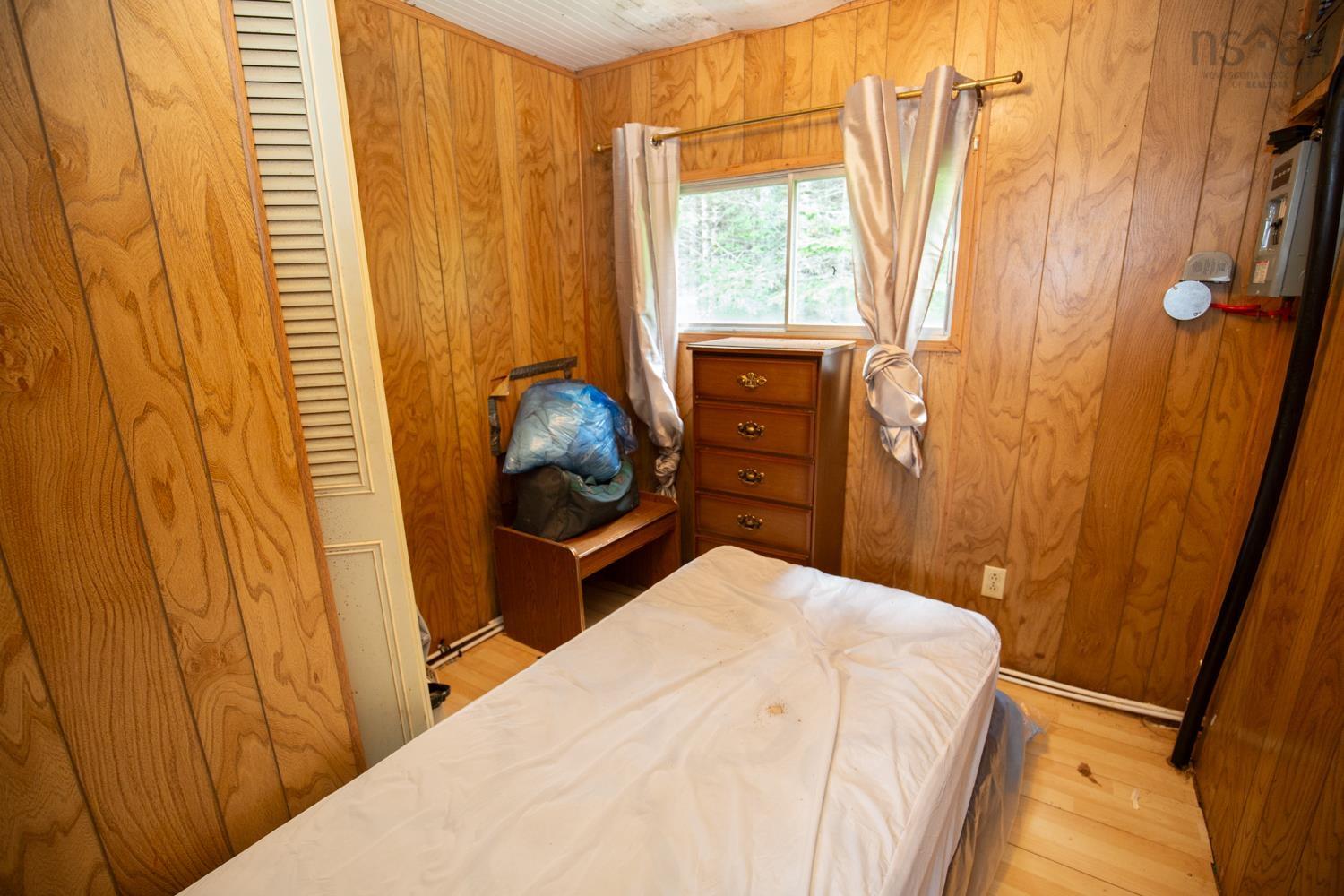 $155,000.00: 34 BERGMAN Lane, Mount Thom