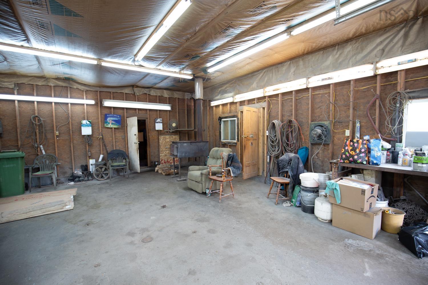 $155,000.00: 34 BERGMAN Lane, Mount Thom