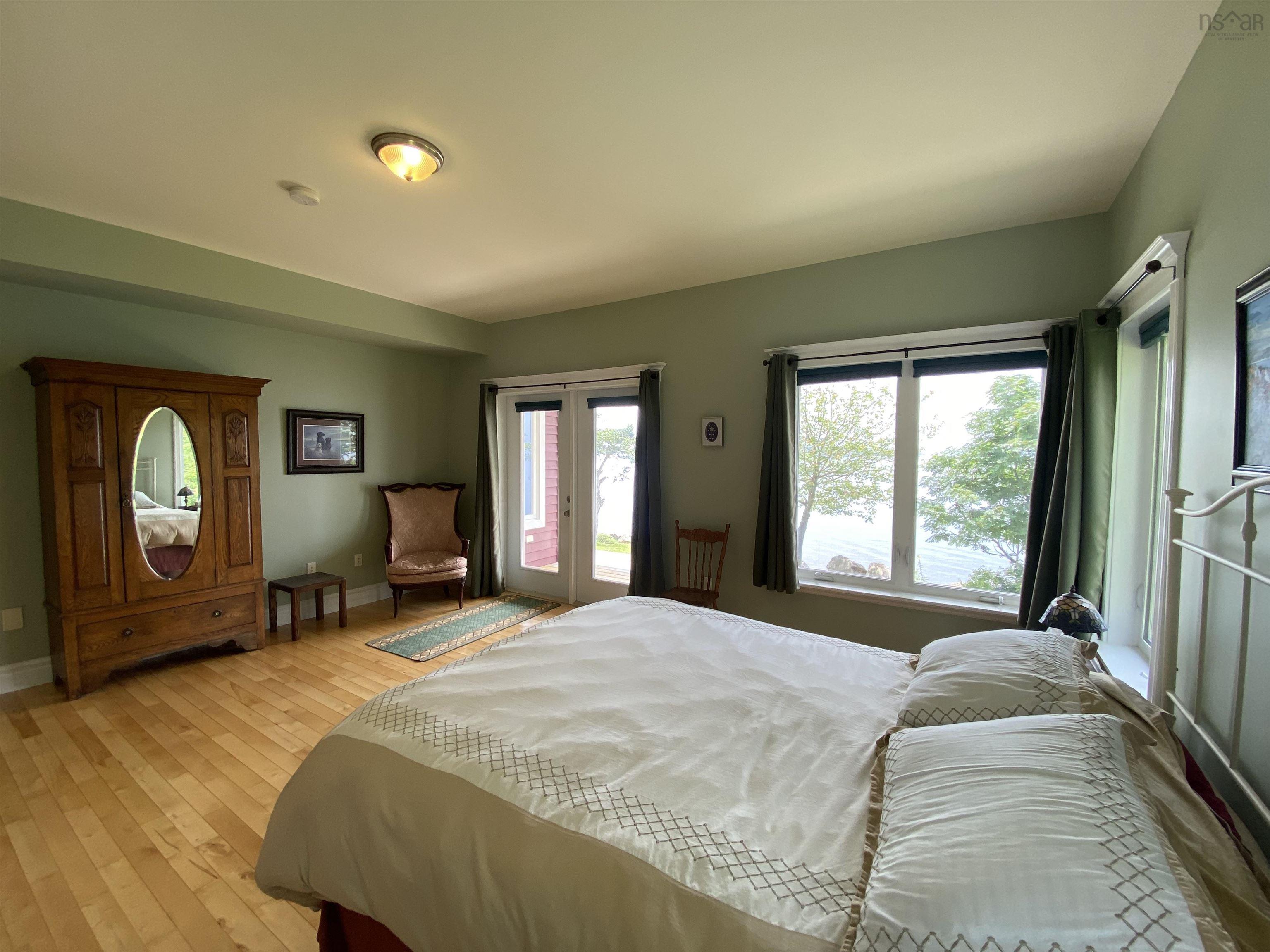 $875,000.00: 5276 Marble Mountain Road, Marble Mountain