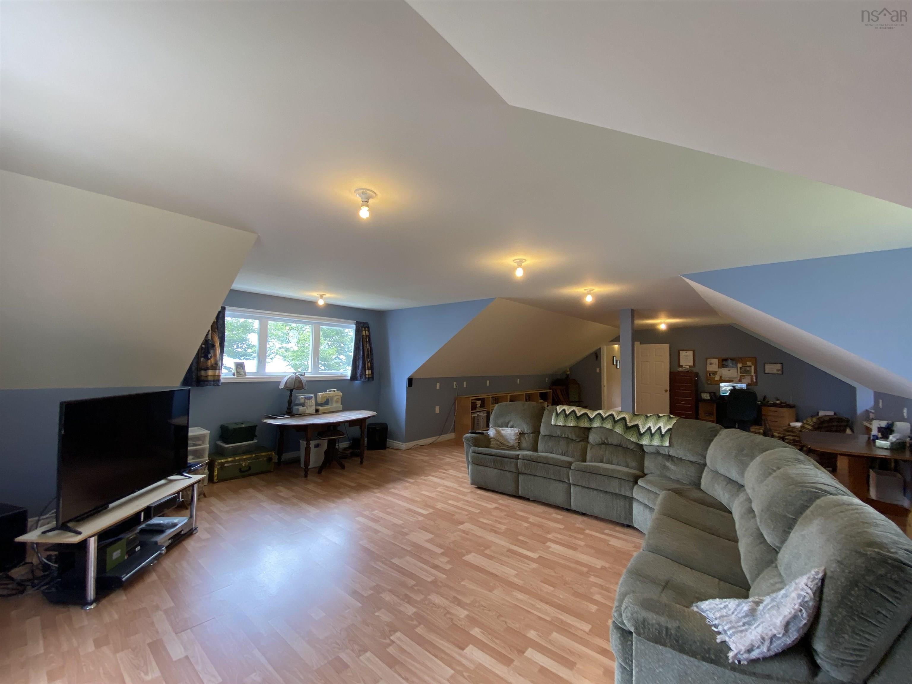 $875,000.00: 5276 Marble Mountain Road, Marble Mountain