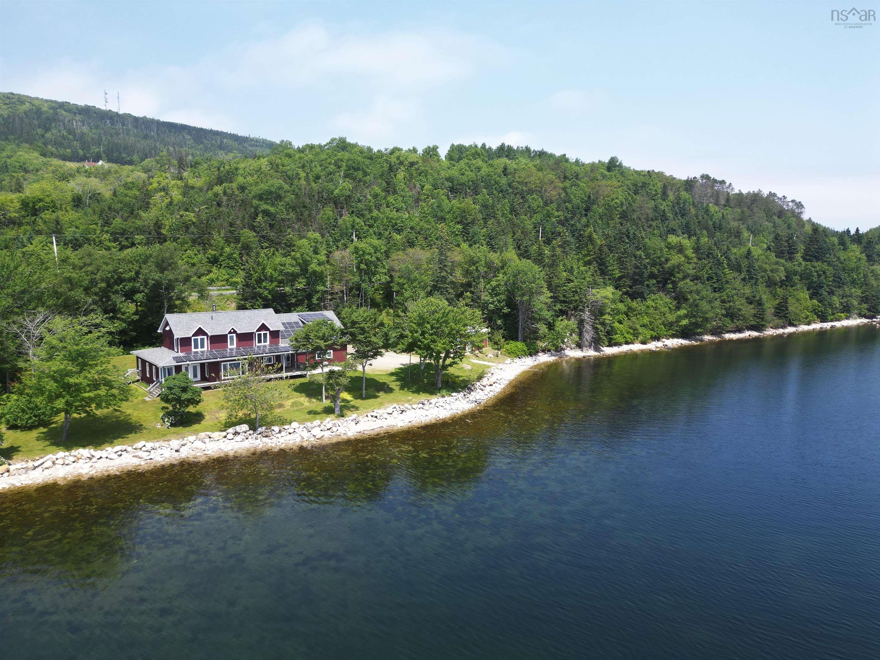 $875,000.00: 5276 Marble Mountain Road, Marble Mountain