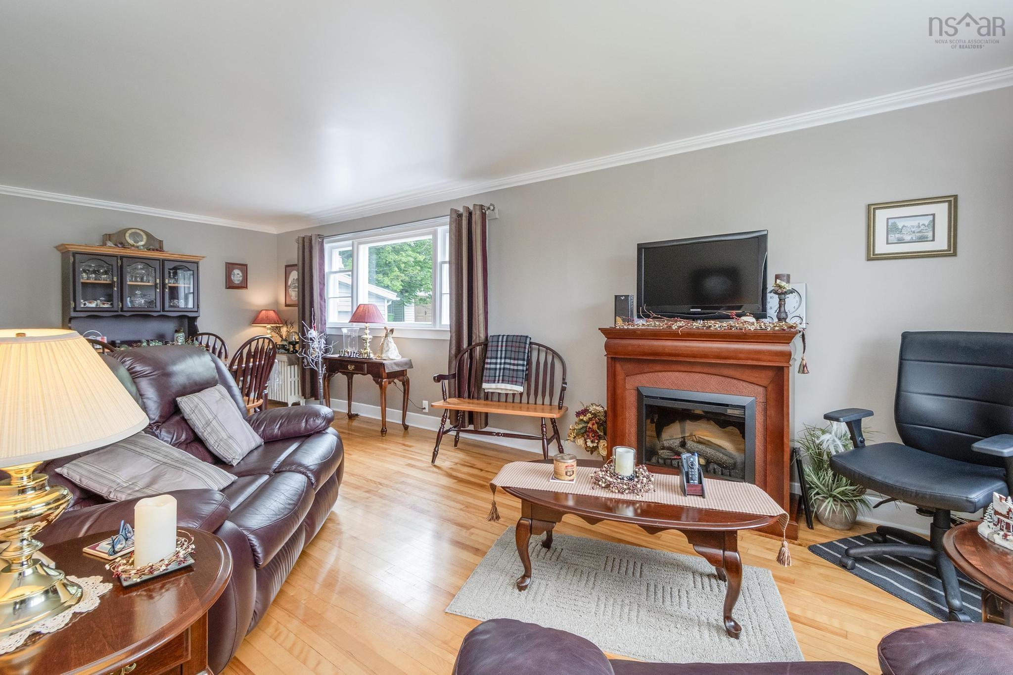 $309,000.00: 45 Belmont Avenue, Stellarton