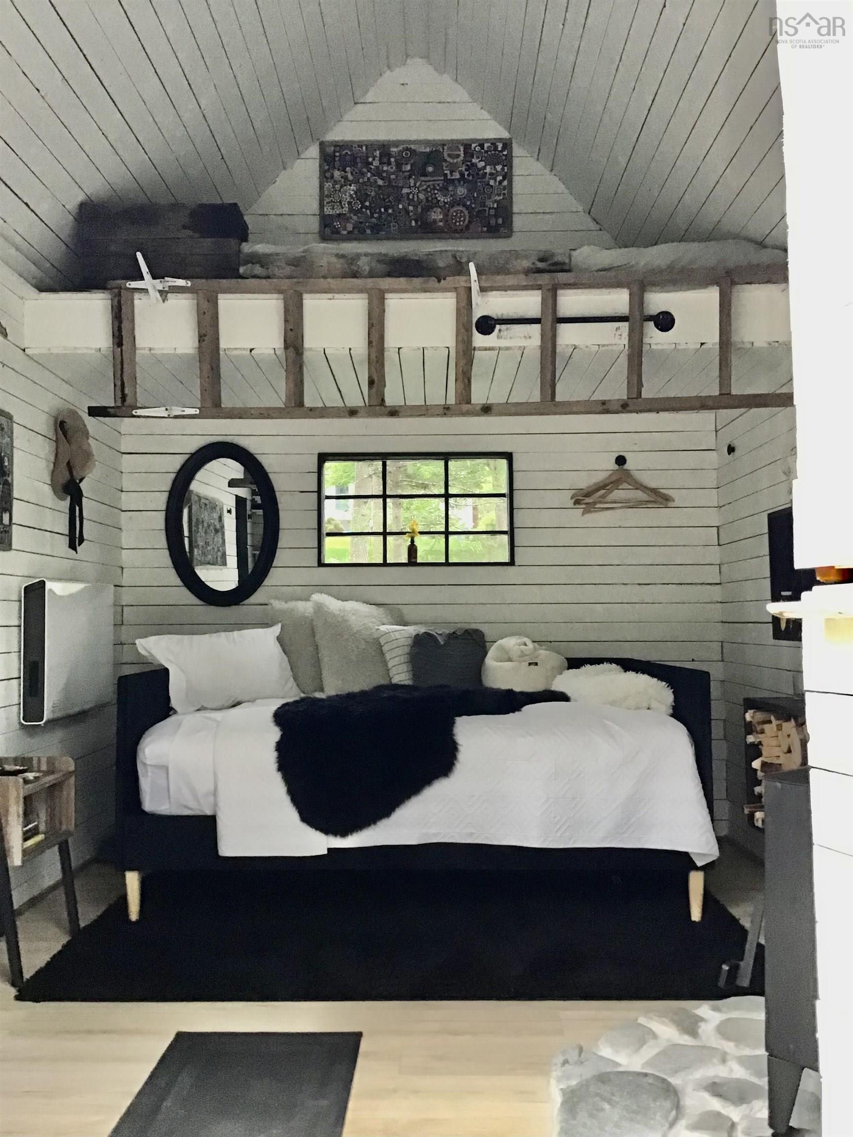 $207,000.00: 4 Island Pond Road, North Chegoggin