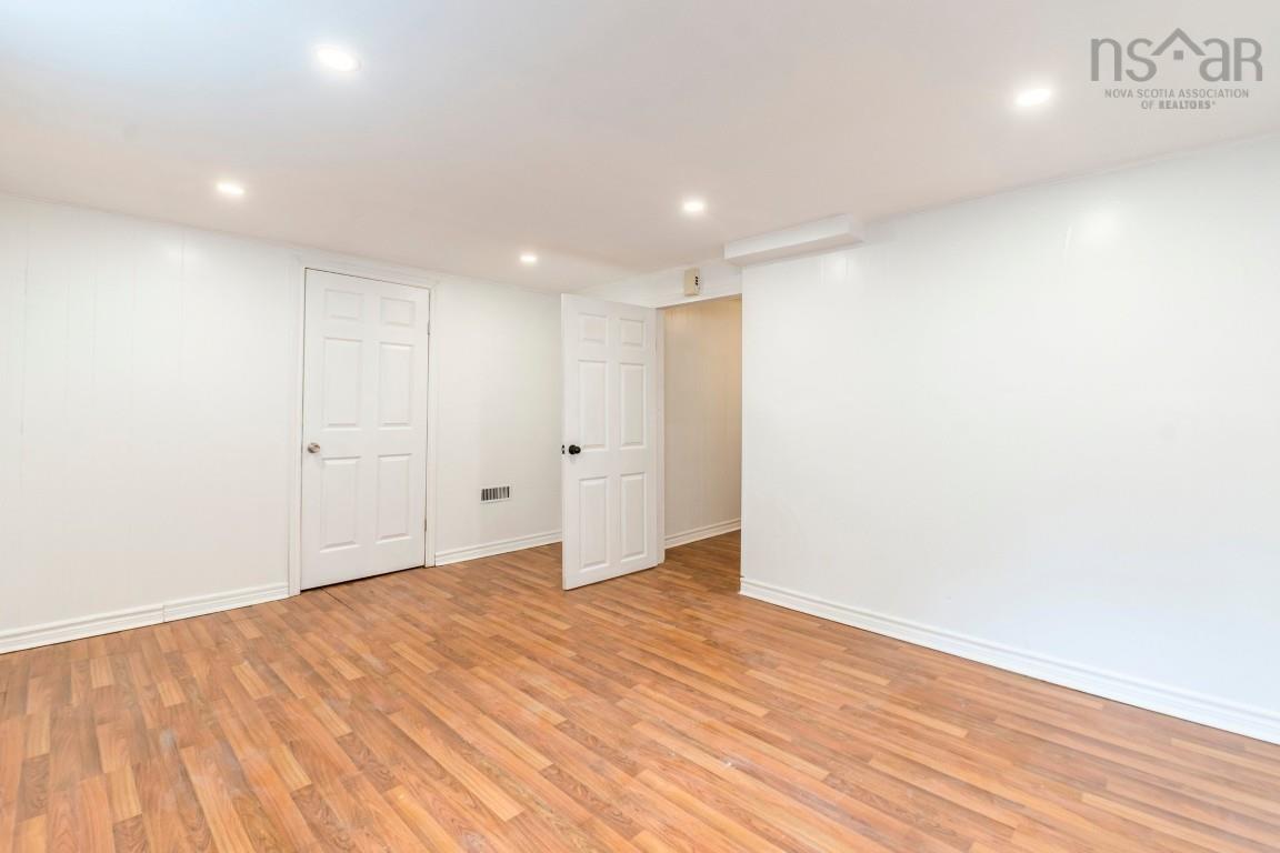 $434,900.00: 36 Chelsea Lane, Halifax