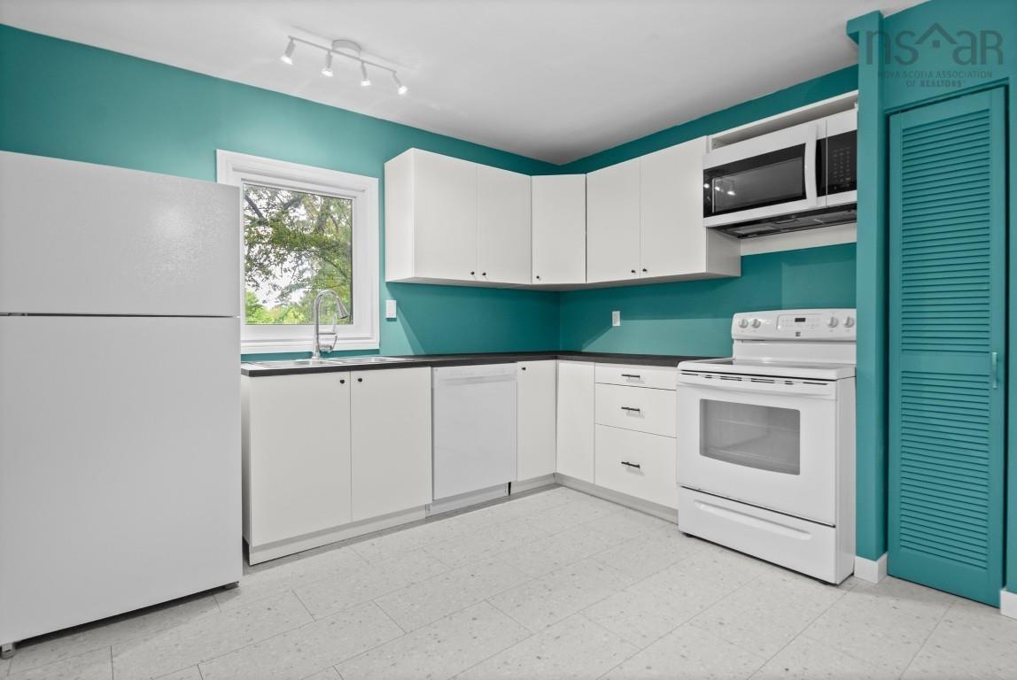 $434,900.00: 36 Chelsea Lane, Halifax