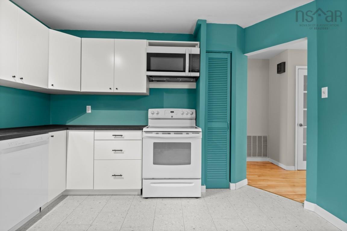 $434,900.00: 36 Chelsea Lane, Halifax