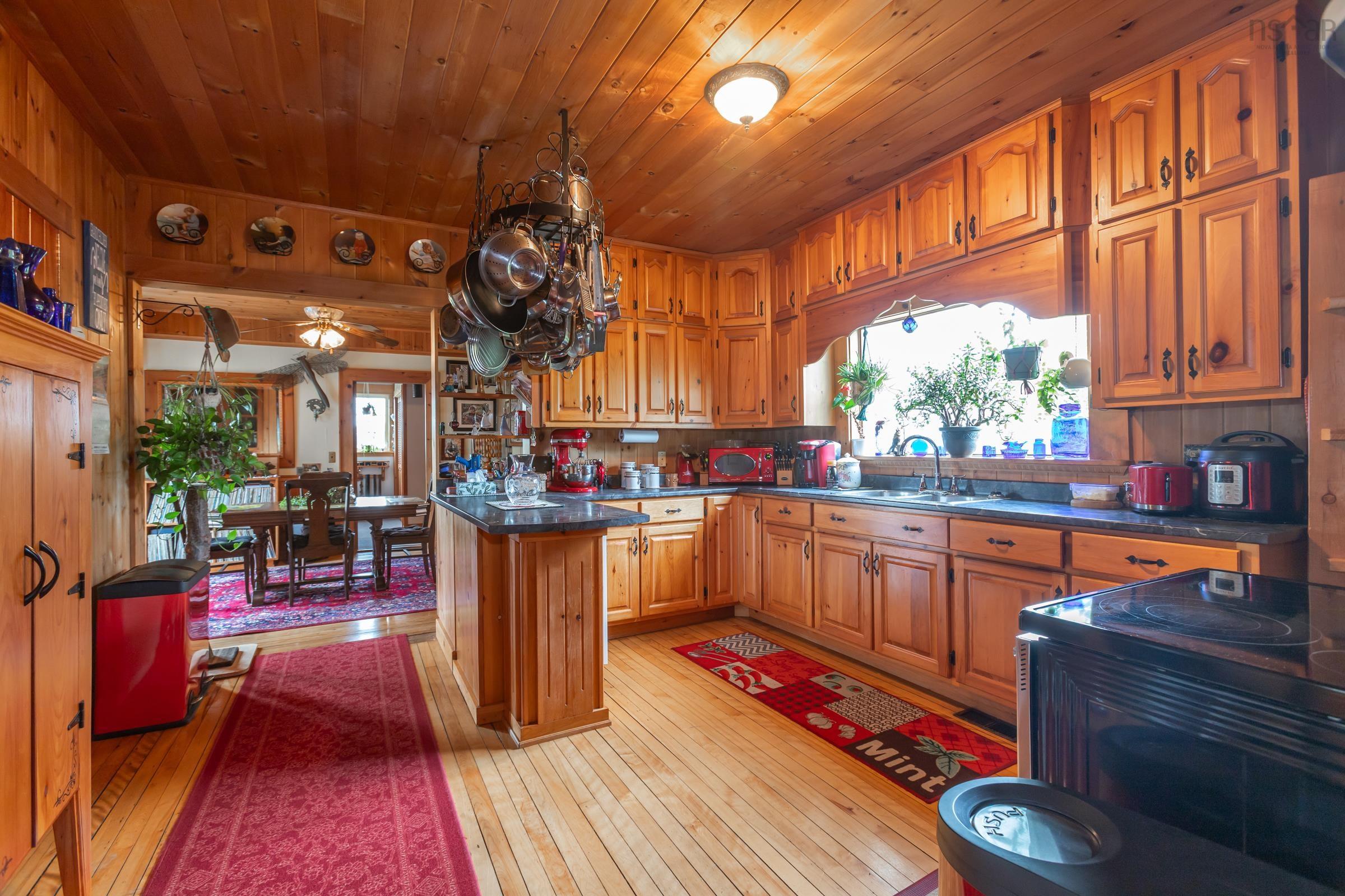 $469,500.00: 2026 221 Highway, Weltons Corner