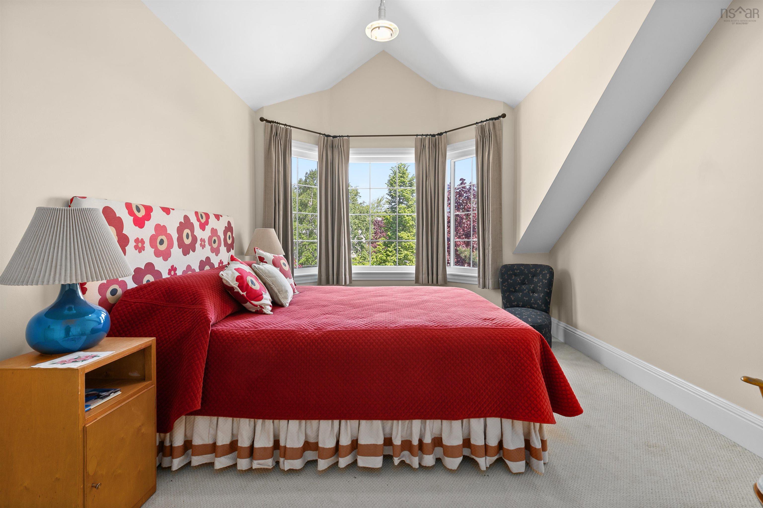 $1,168,000.00: 186 Spinnaker Drive, Halifax