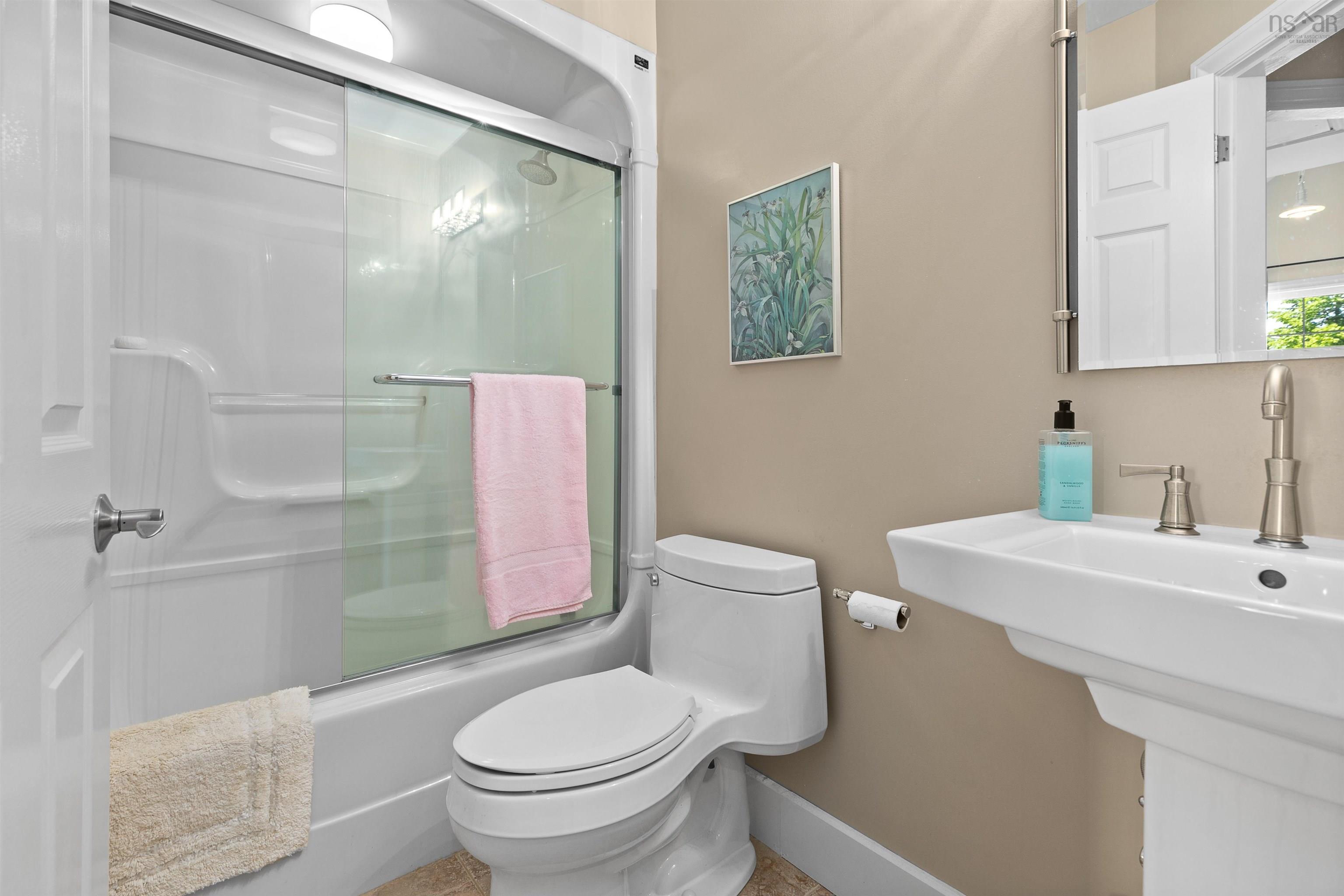 $1,168,000.00: 186 Spinnaker Drive, Halifax
