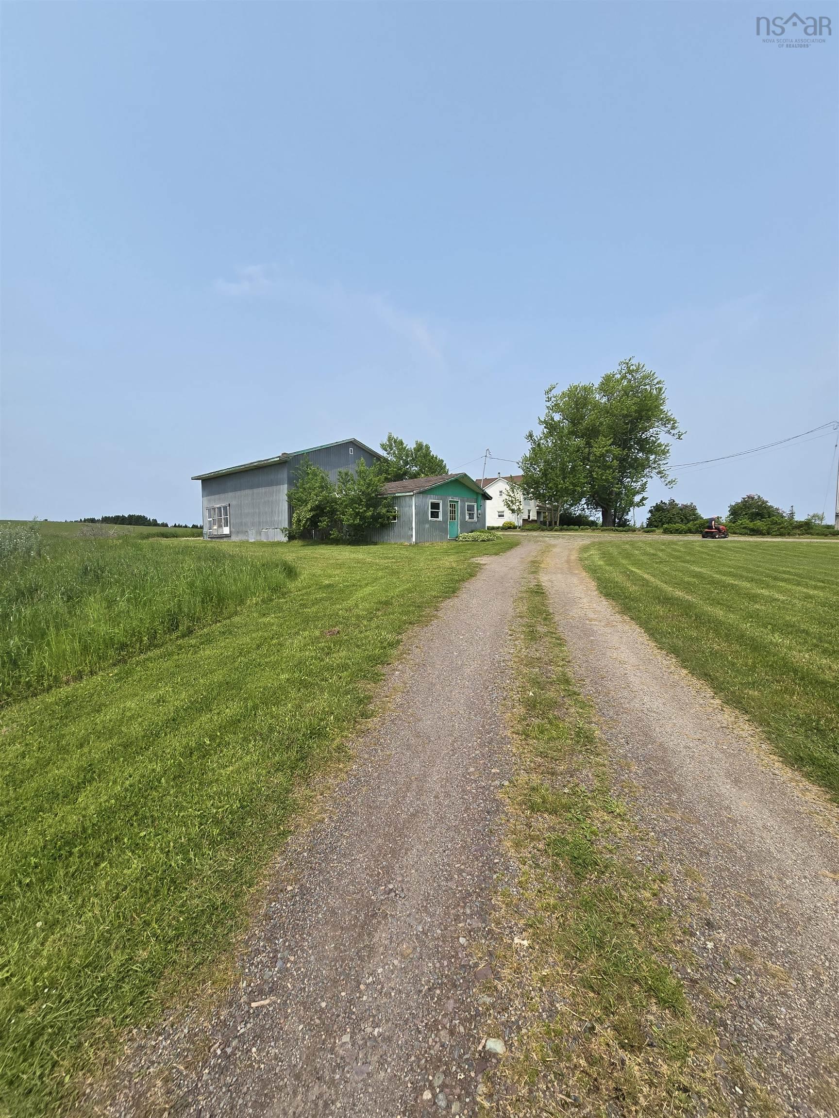 $499,000.00: 4105 Hwy 316, St Andrew