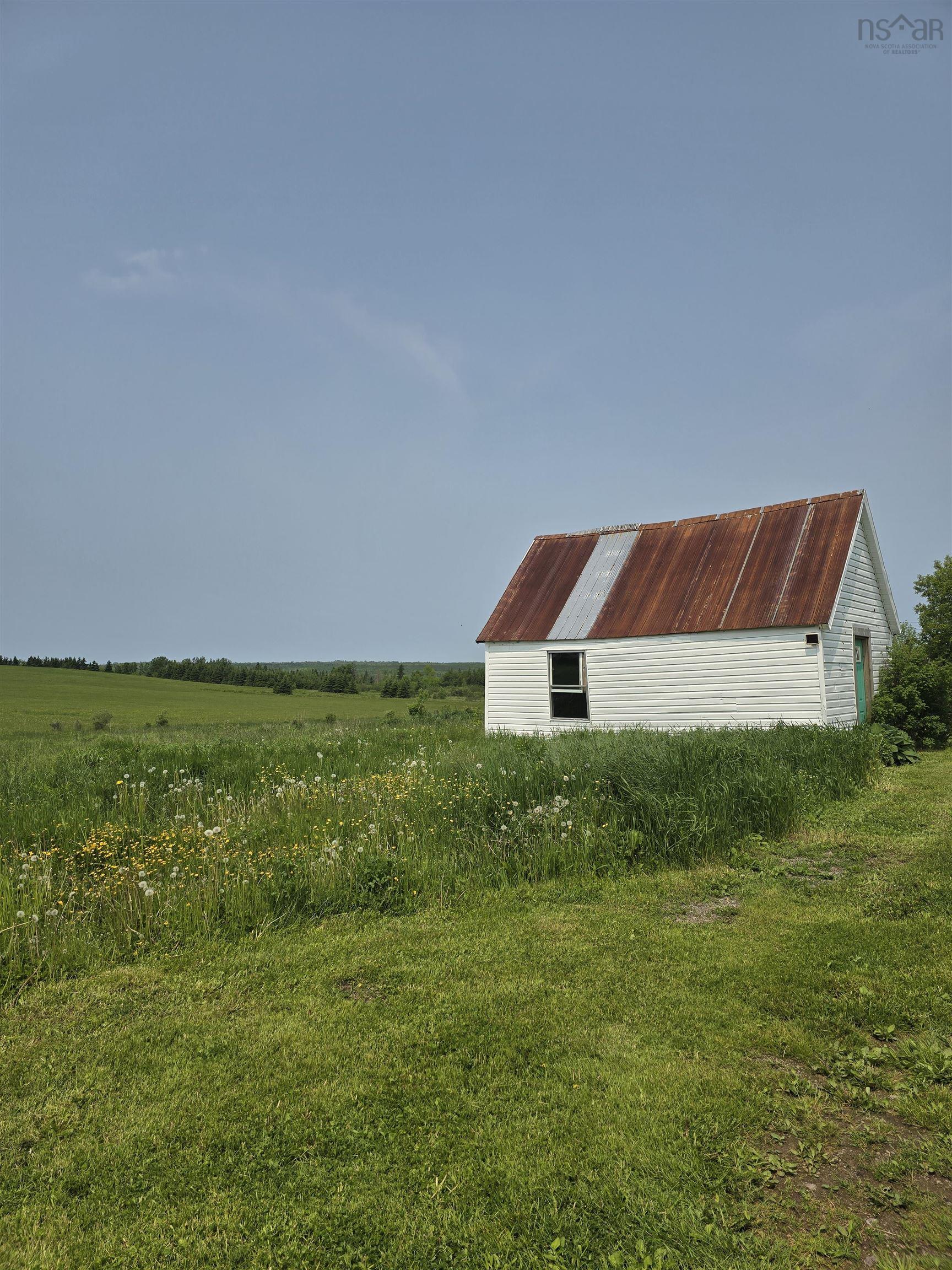 $499,000.00: 4105 Hwy 316, St Andrew