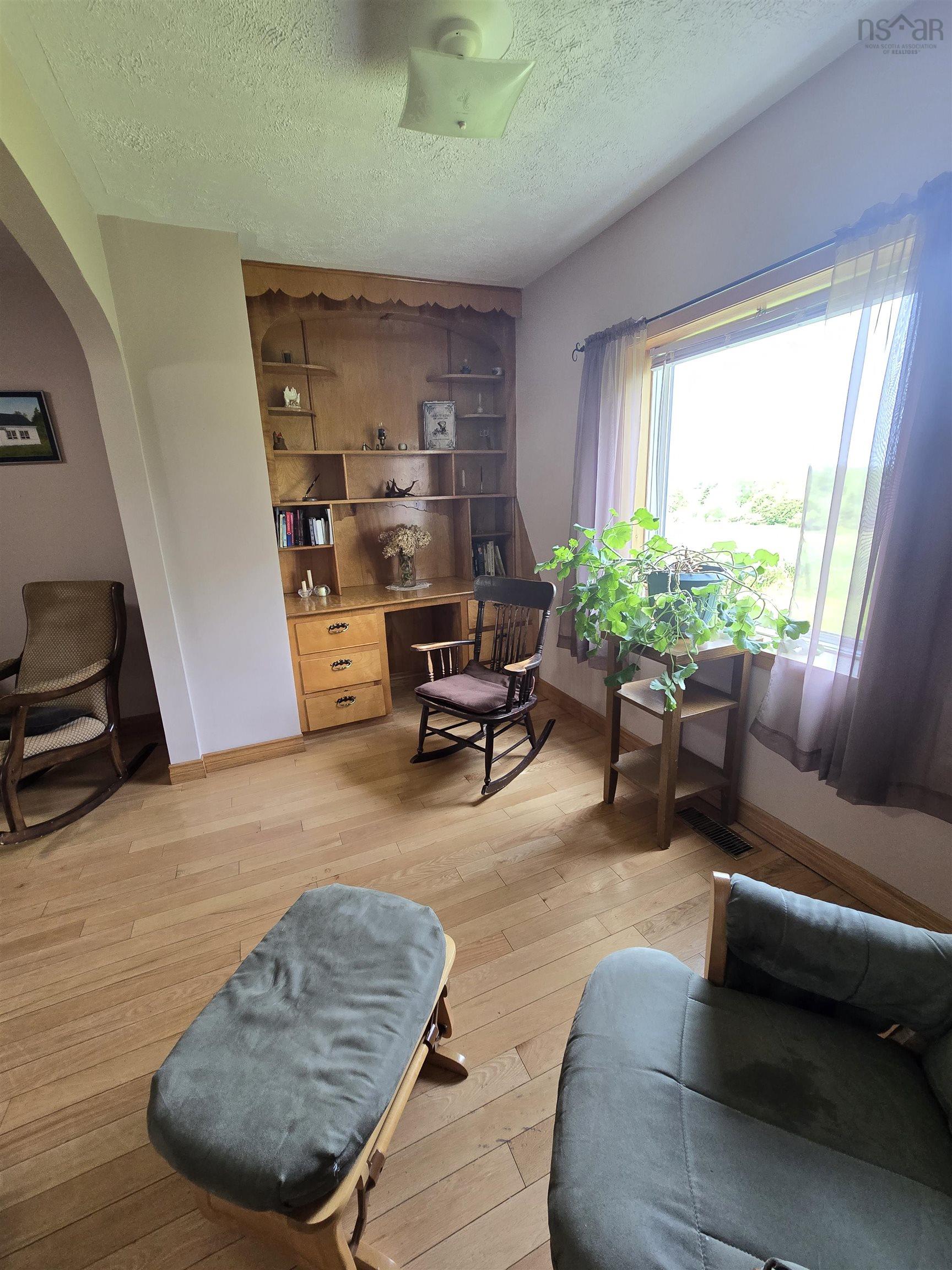 $499,000.00: 4105 Hwy 316, St Andrew