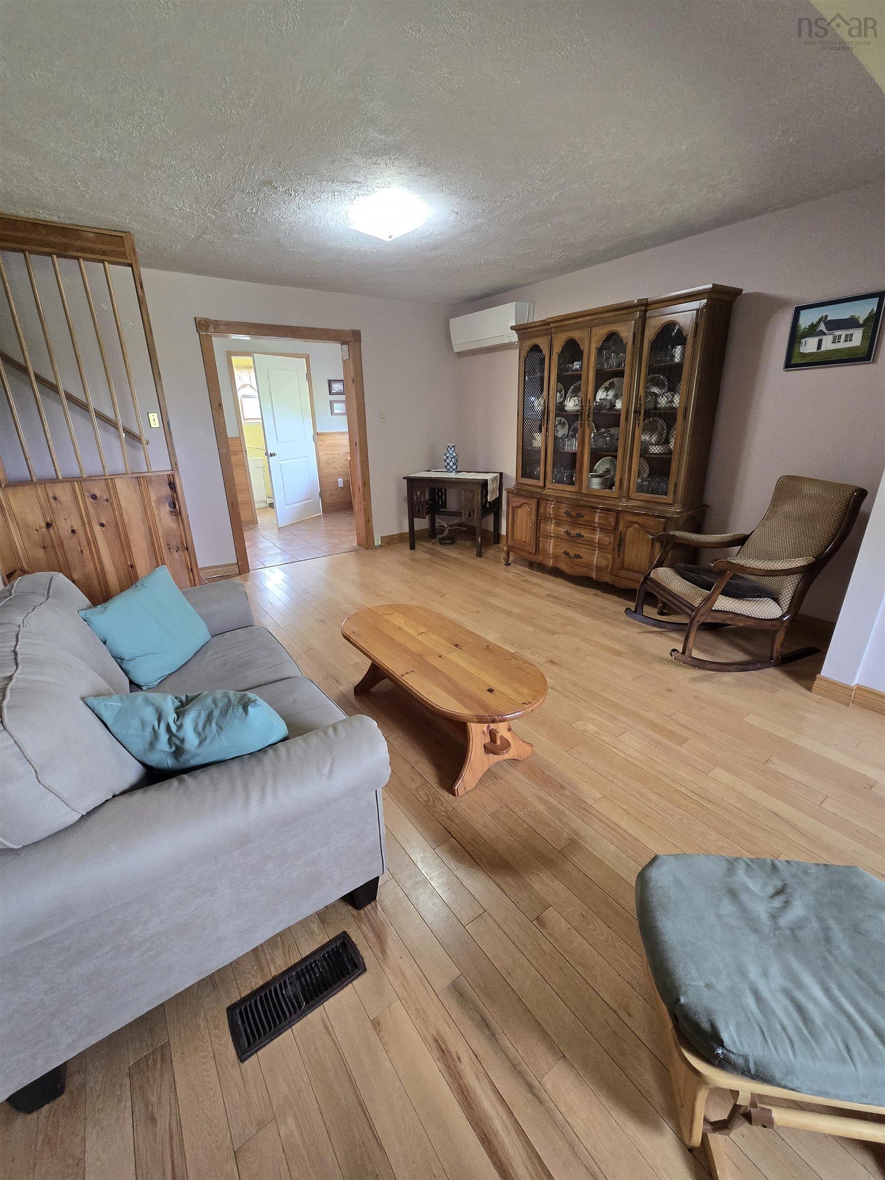 $499,000.00: 4105 Hwy 316, St Andrew