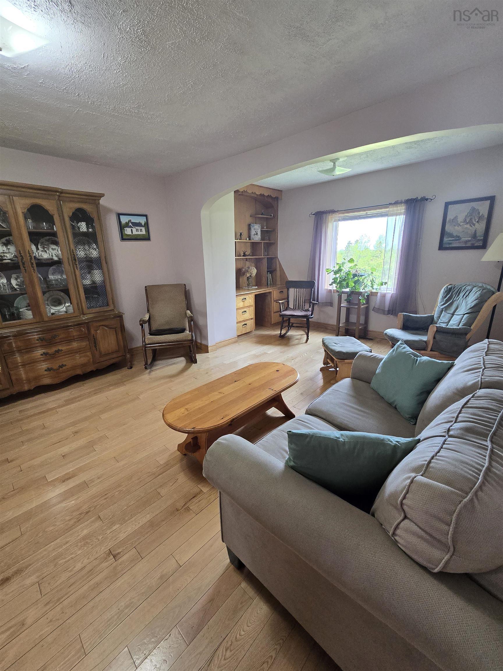 $499,000.00: 4105 Hwy 316, St Andrew