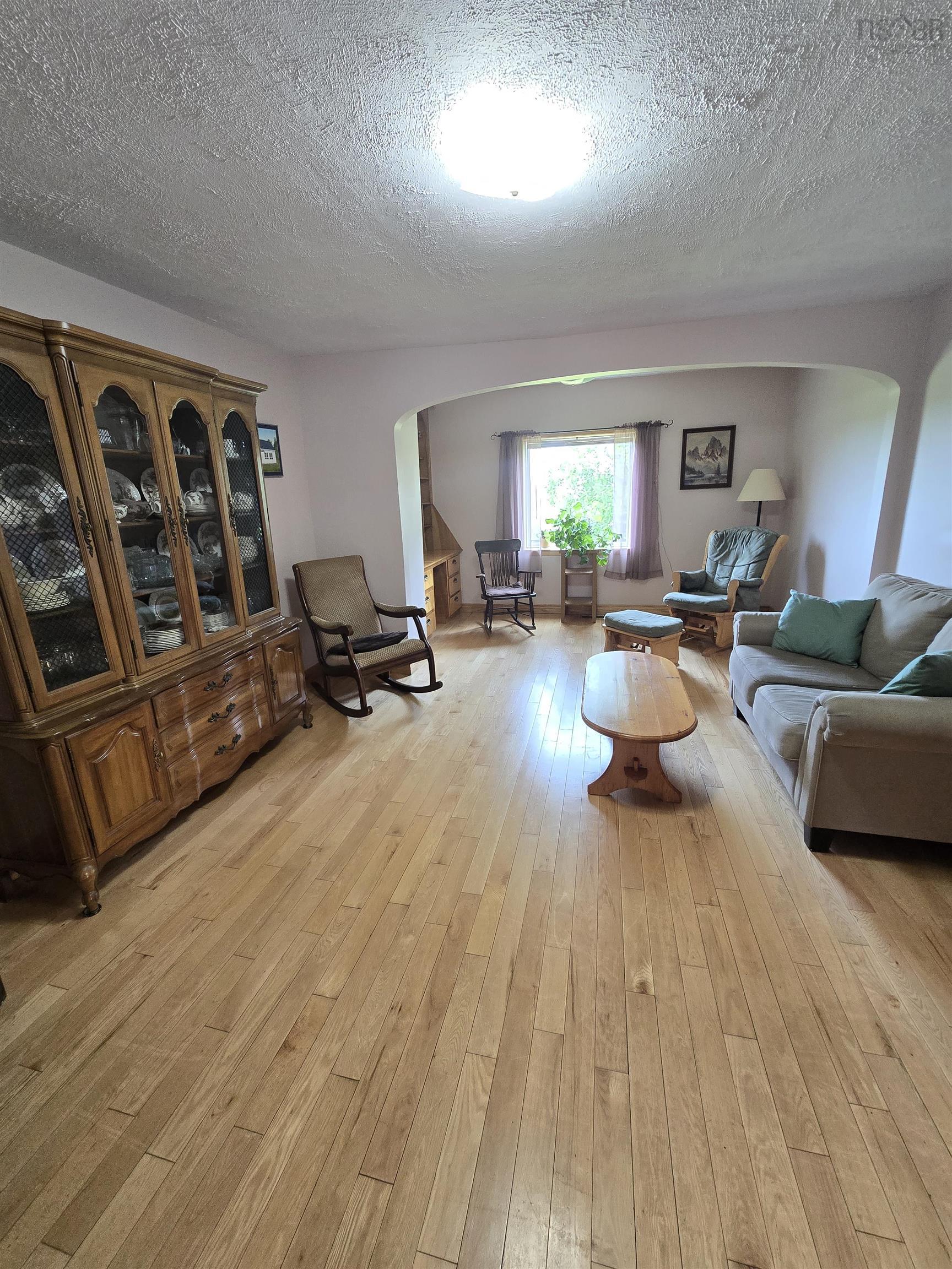 $499,000.00: 4105 Hwy 316, St Andrew