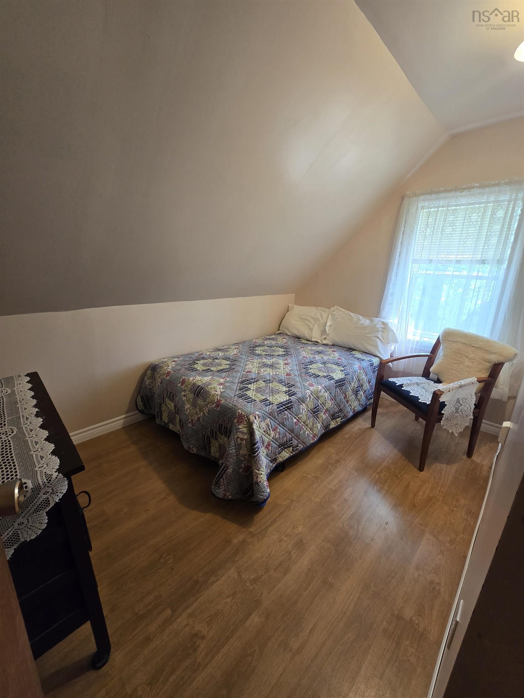 $499,000.00: 4105 Hwy 316, St Andrew