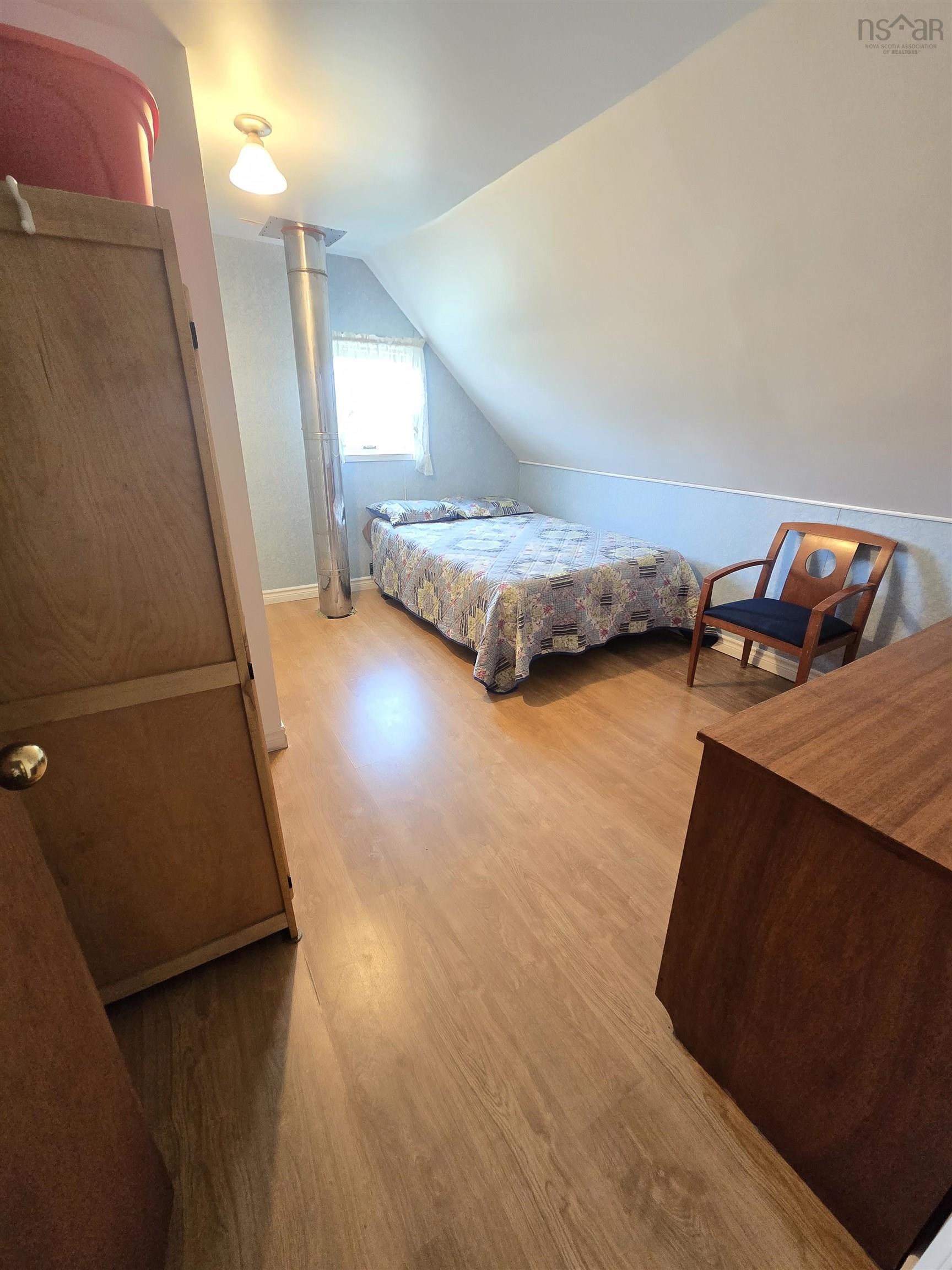 $499,000.00: 4105 Hwy 316, St Andrew