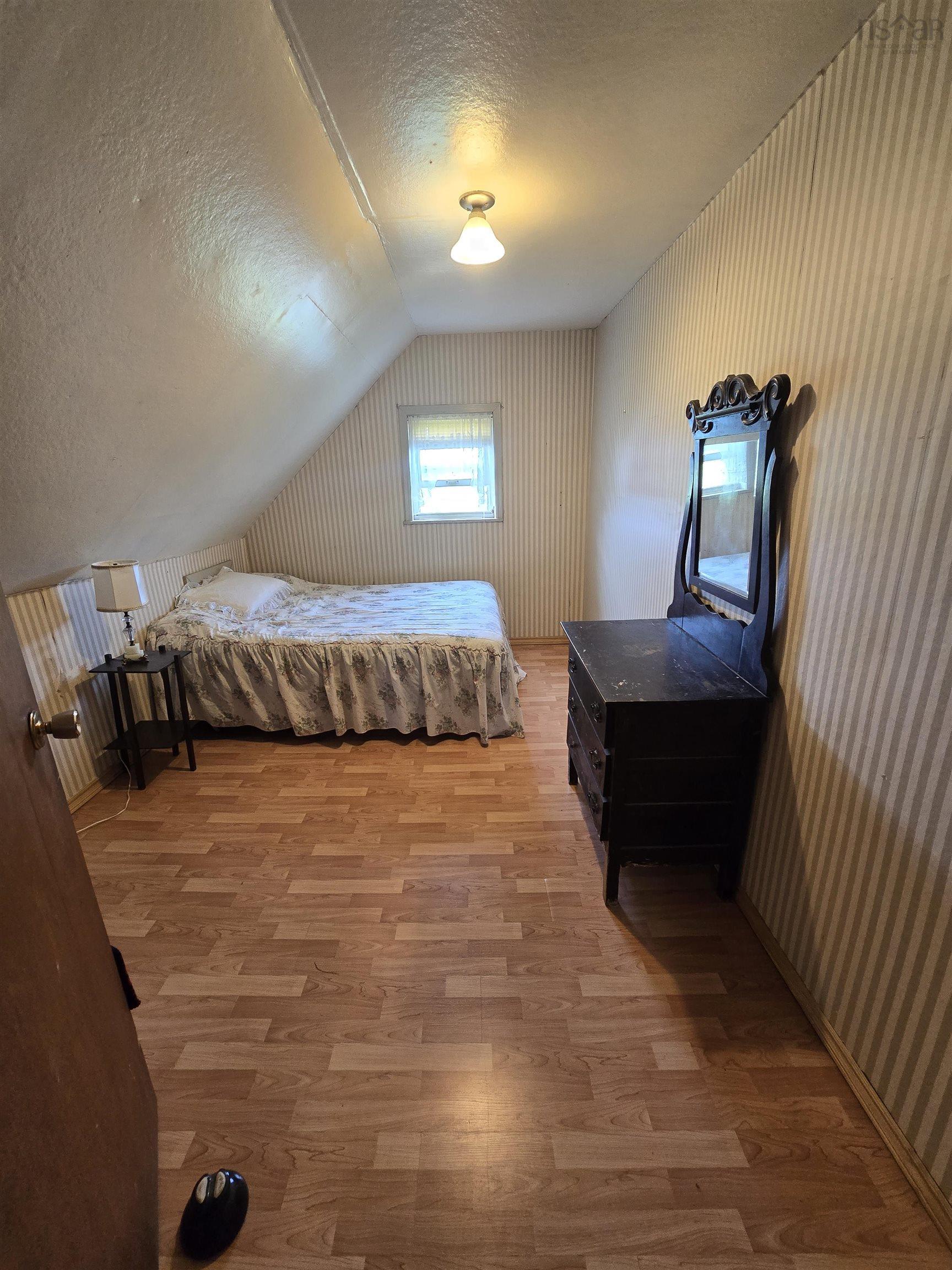 $499,000.00: 4105 Hwy 316, St Andrew