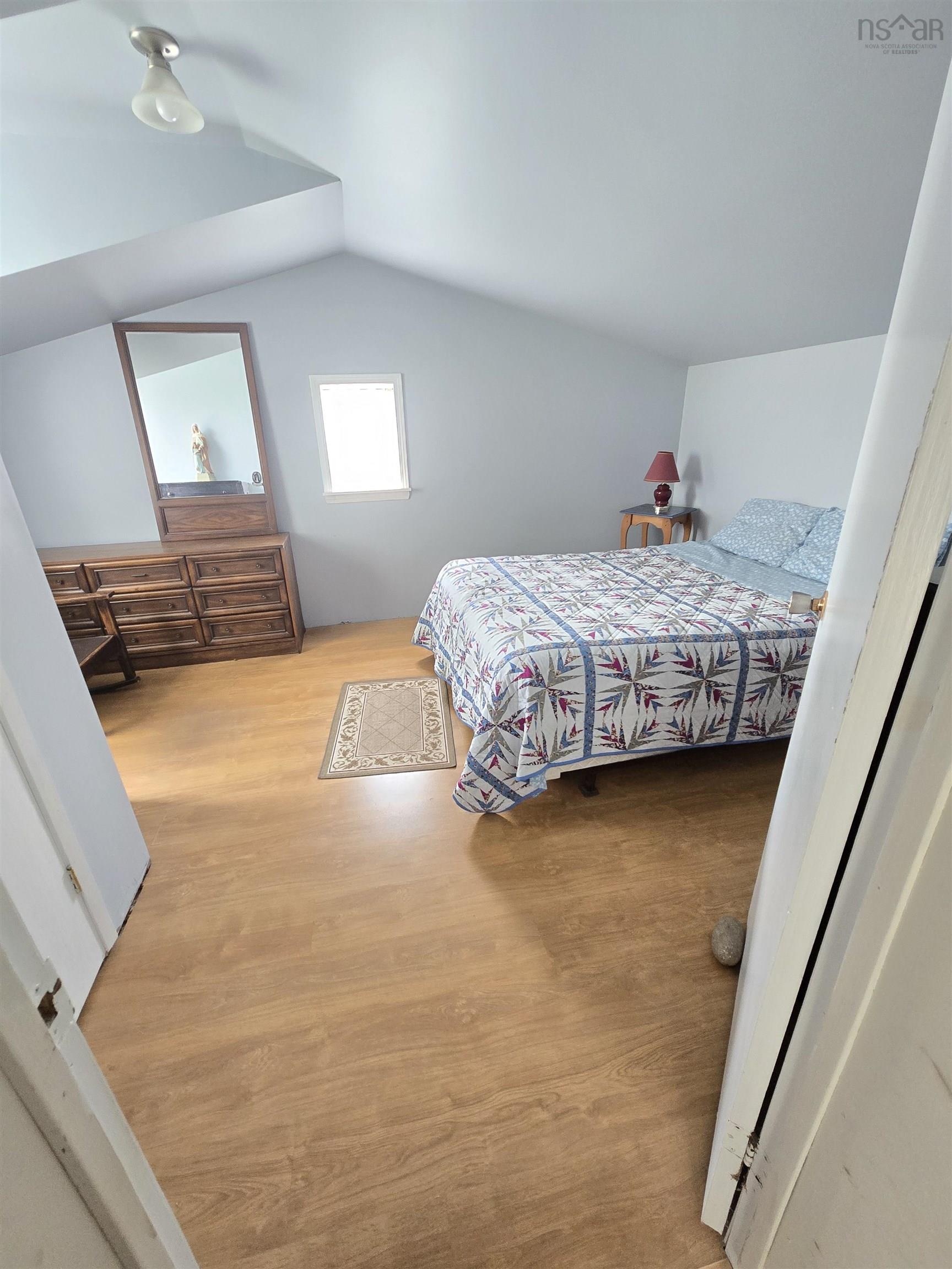 $499,000.00: 4105 Hwy 316, St Andrew