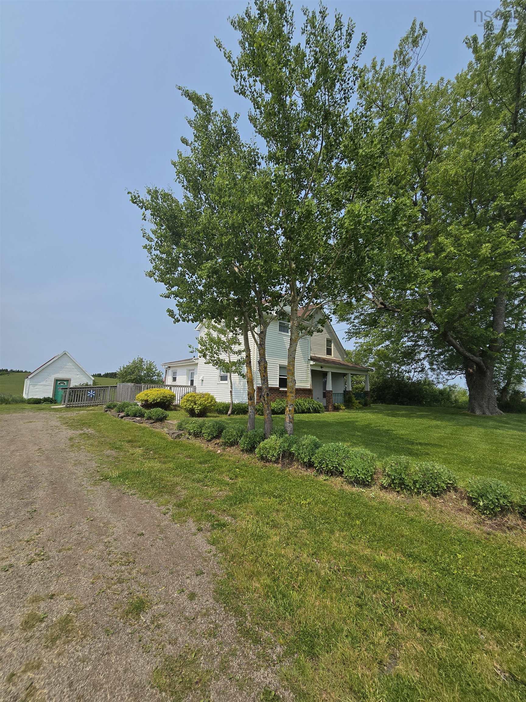 $499,000.00: 4105 Hwy 316, St Andrew