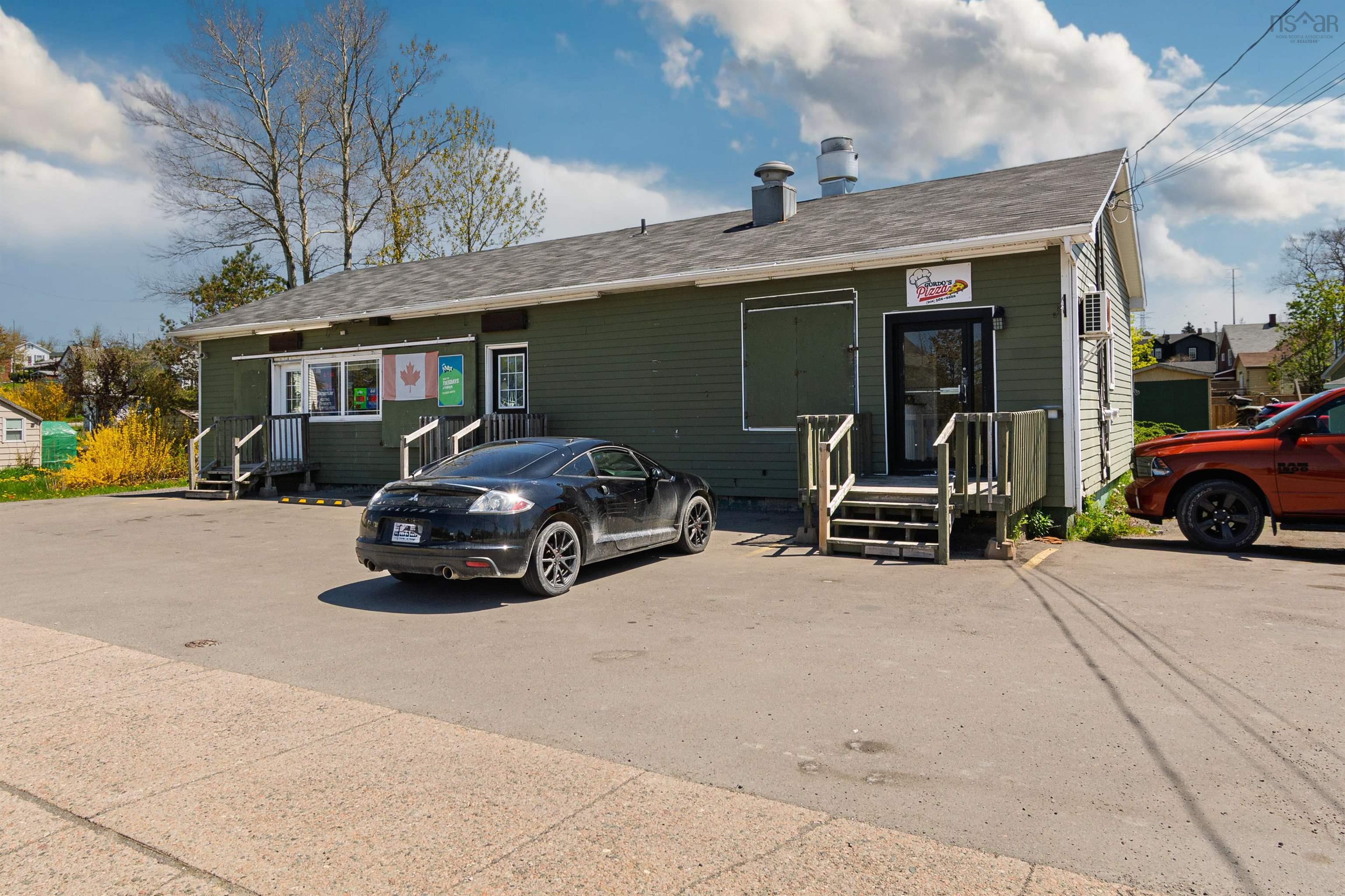 $349,999.00: 1370 Victoria Road, Whitney Pier