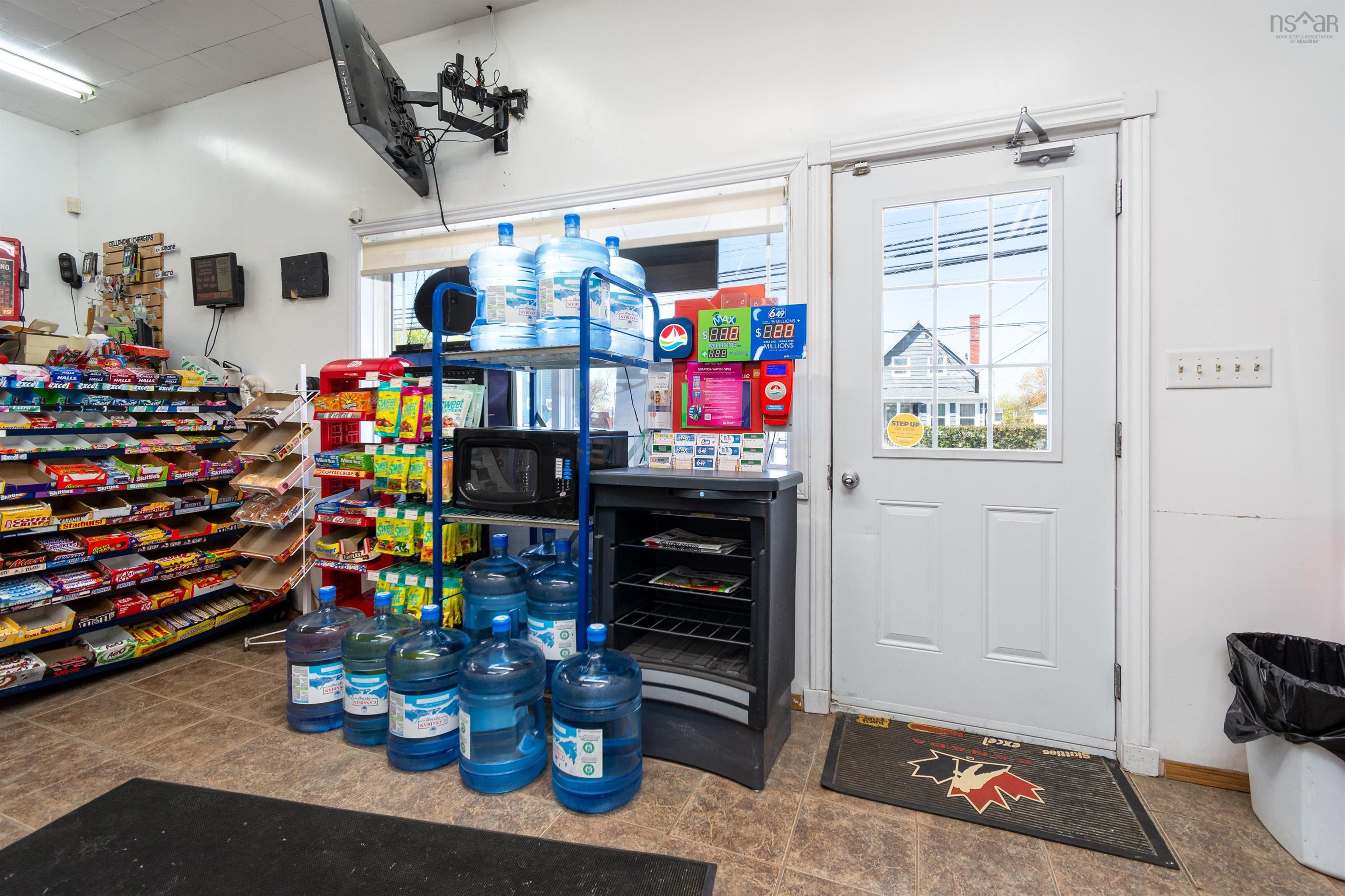 $349,999.00: 1370 Victoria Road, Whitney Pier