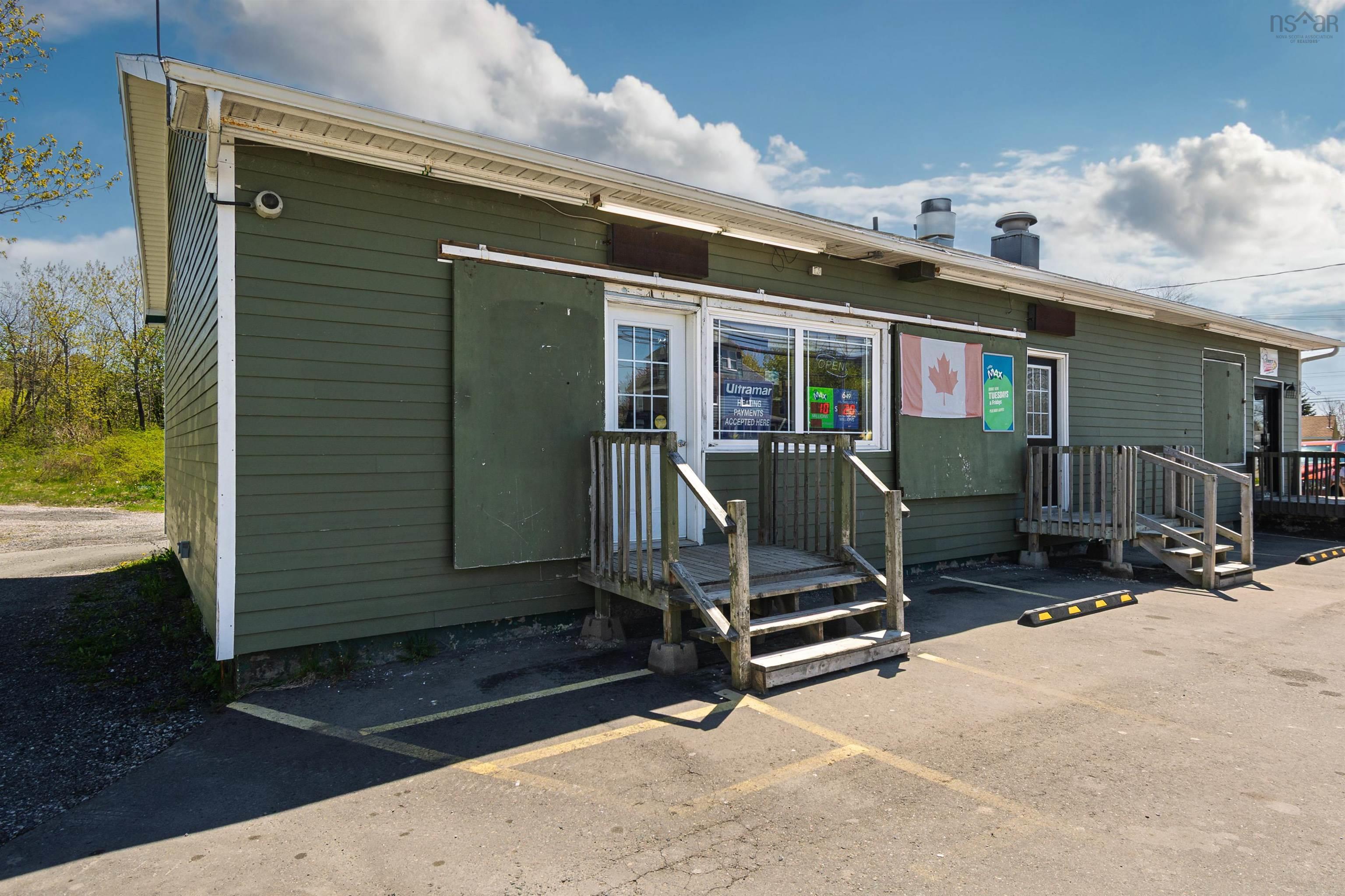 $349,999.00: 1370 Victoria Road, Whitney Pier