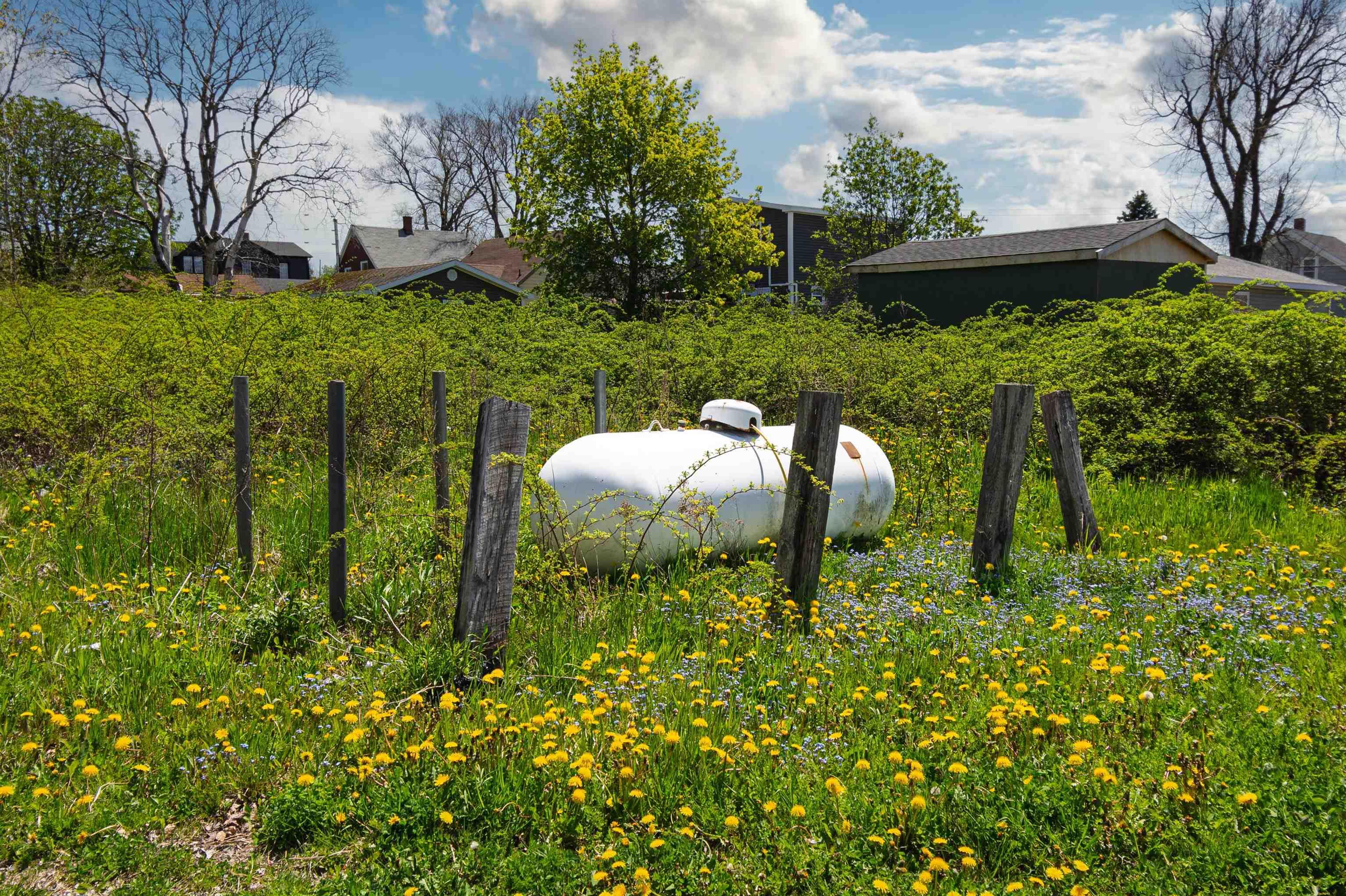 $349,999.00: 1370 Victoria Road, Whitney Pier