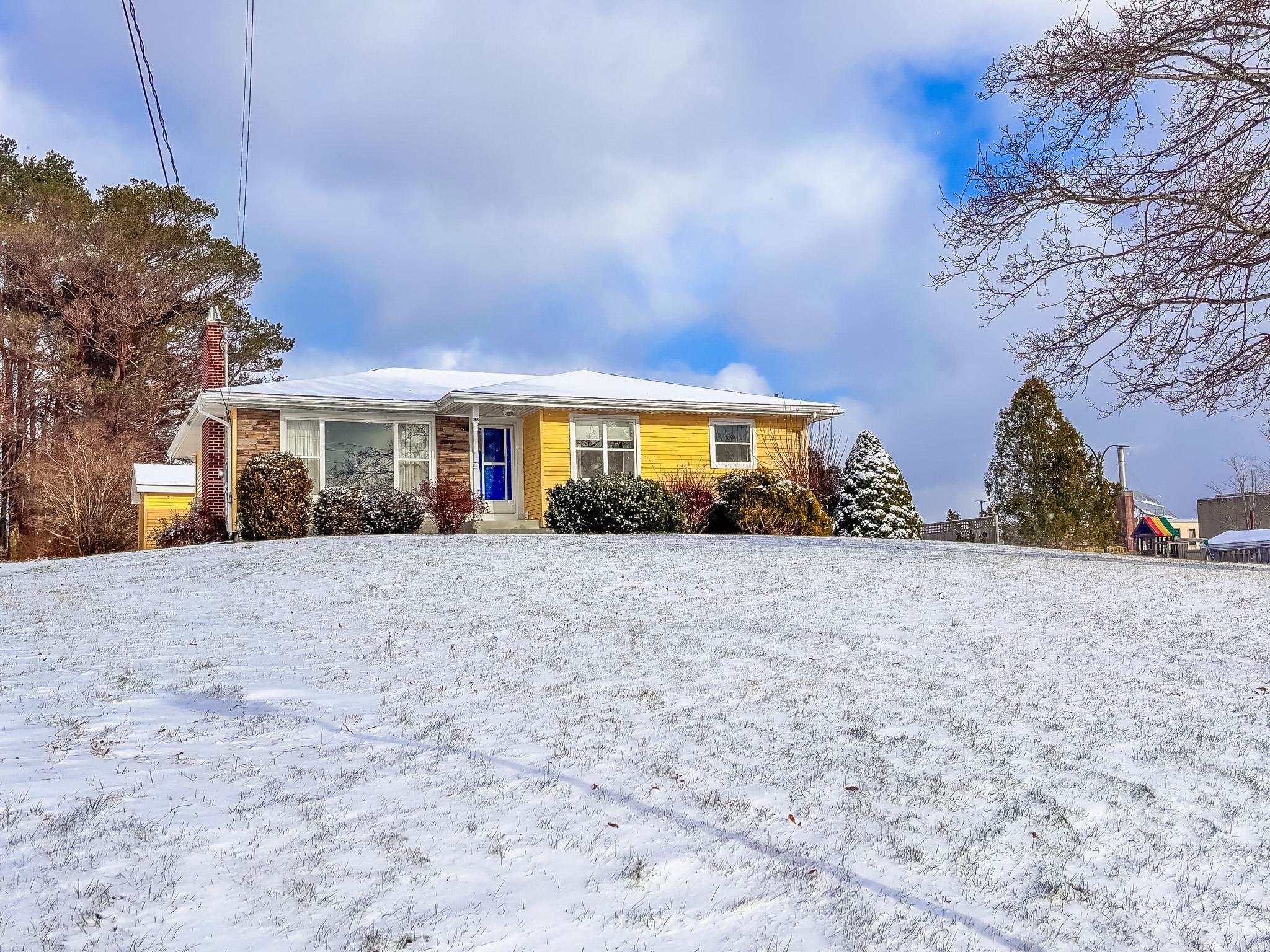 $449,000.00: 266 Green Street, Lunenburg