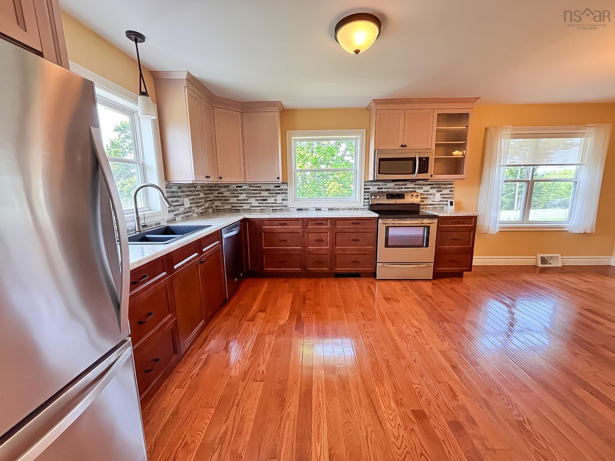 $449,000.00: 266 Green Street, Lunenburg