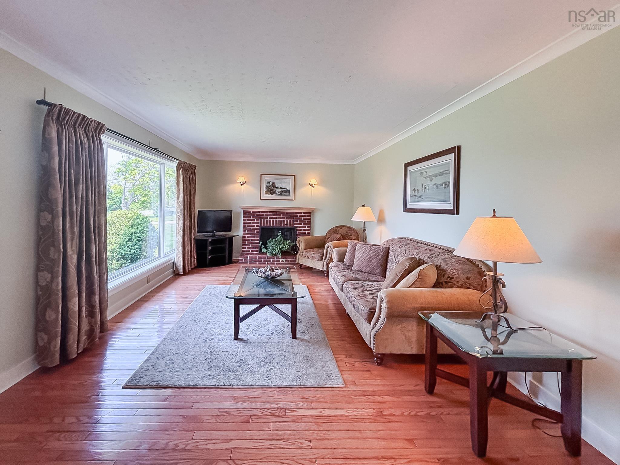 $449,000.00: 266 Green Street, Lunenburg