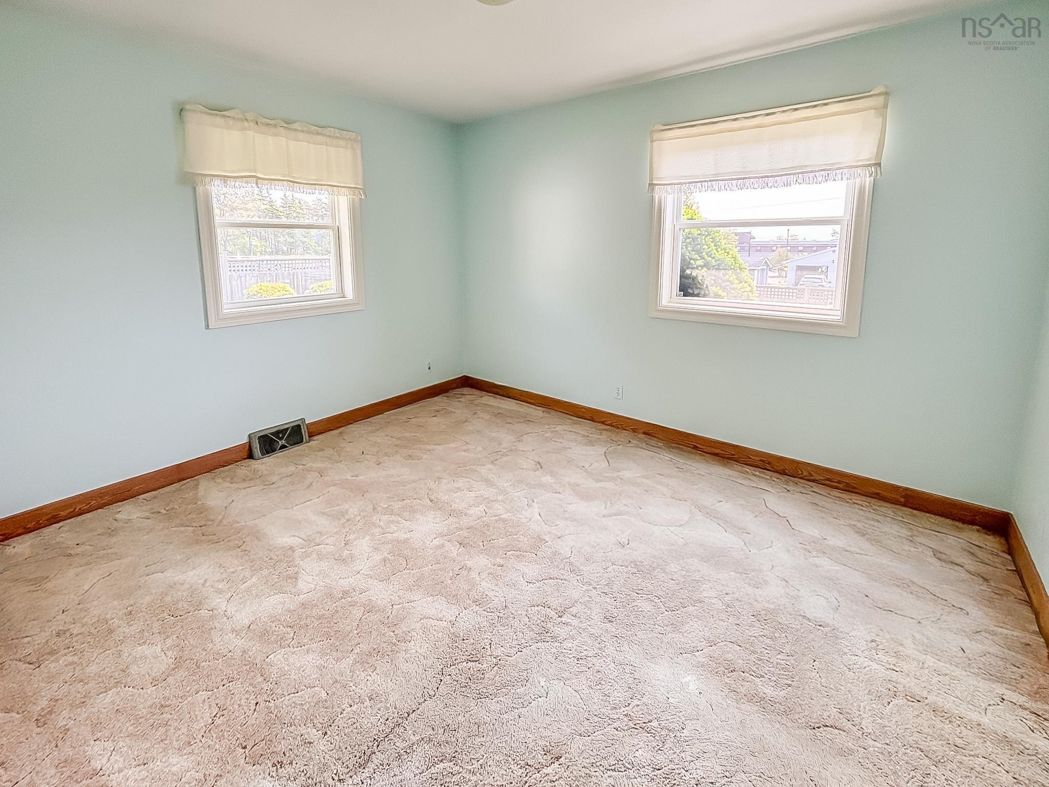 $449,000.00: 266 Green Street, Lunenburg