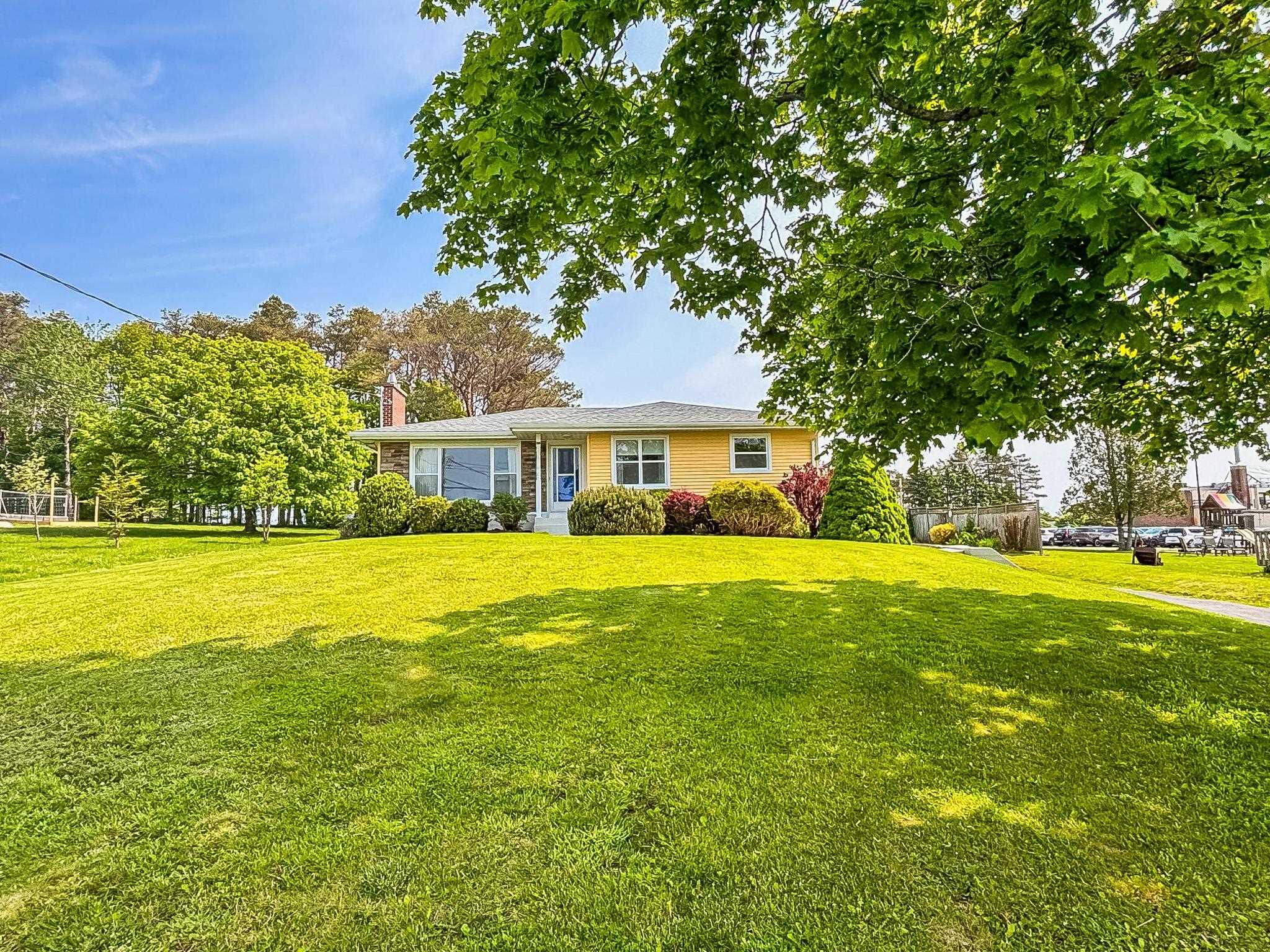 $449,000.00: 266 Green Street, Lunenburg