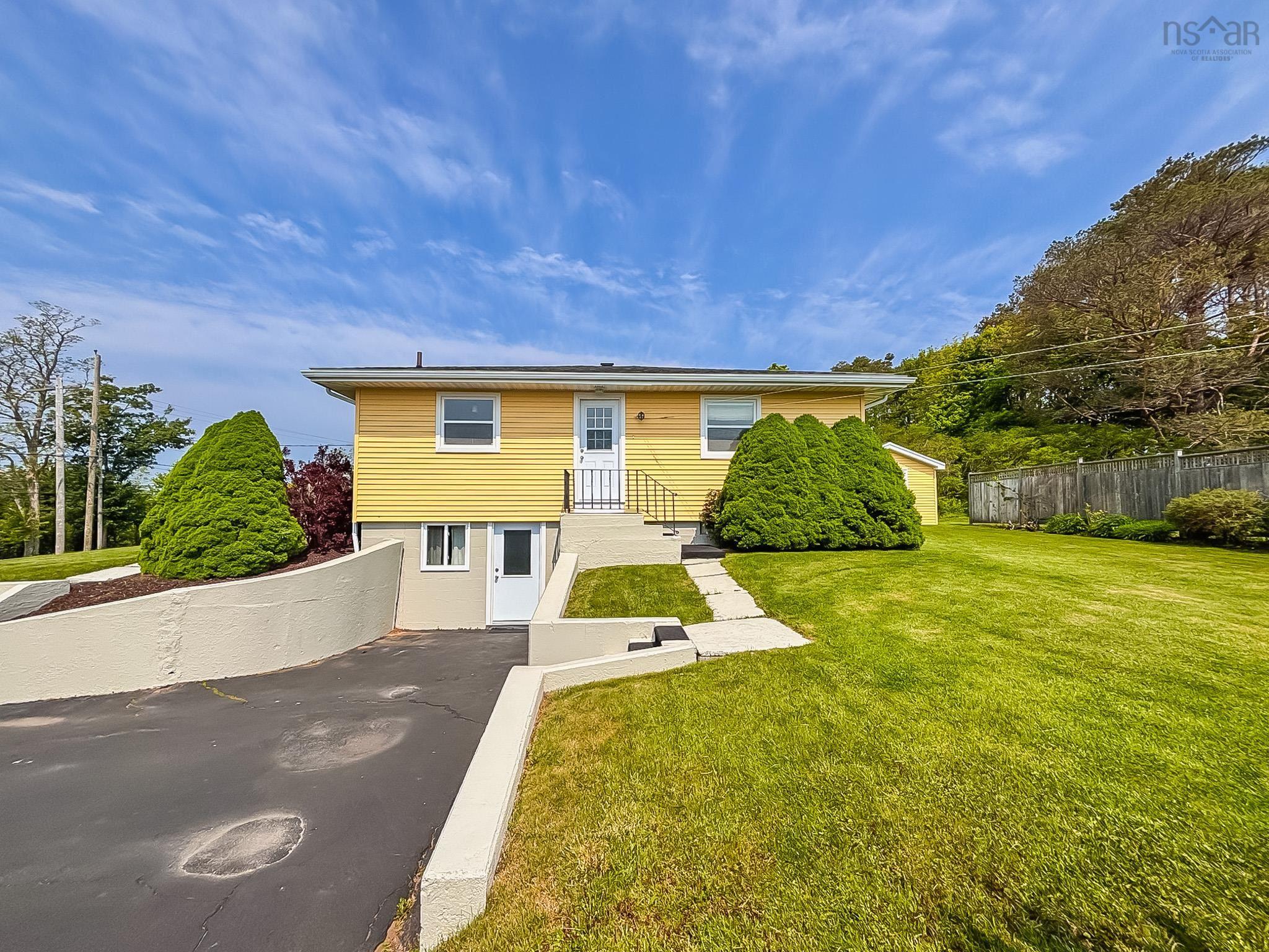 $449,000.00: 266 Green Street, Lunenburg