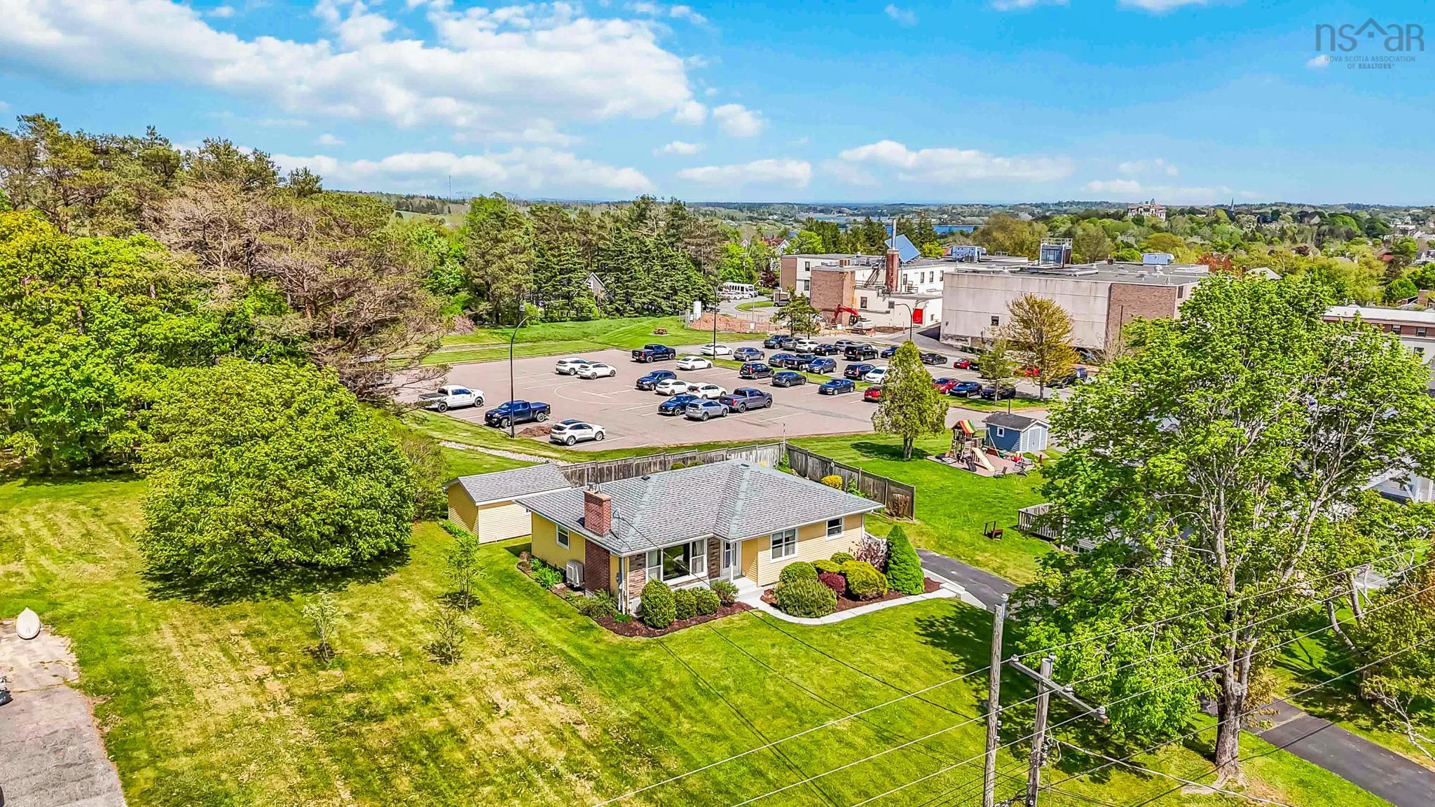 $449,000.00: 266 Green Street, Lunenburg